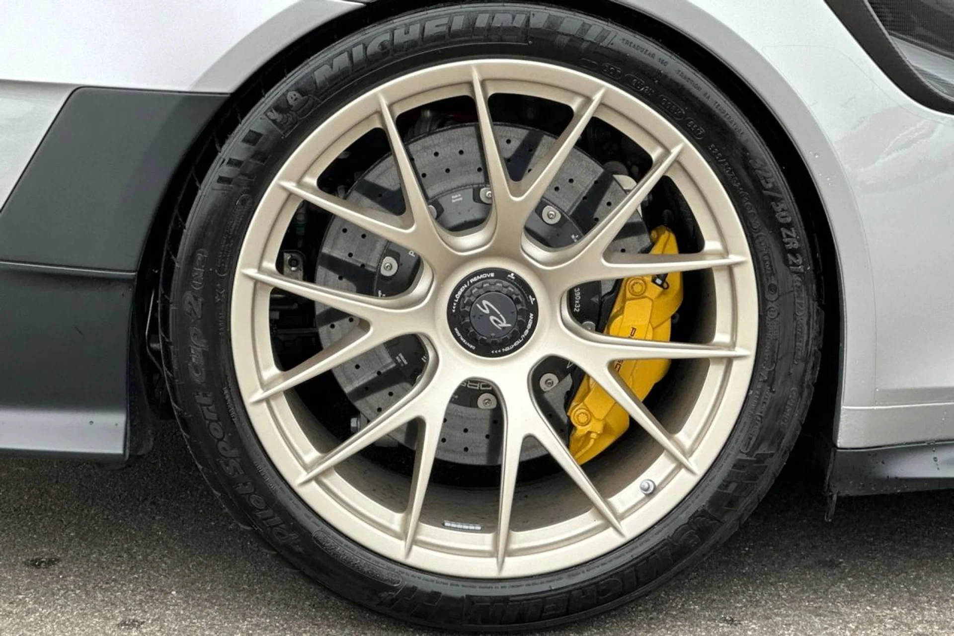 mph040_837795267_1280_d024f0e8c8