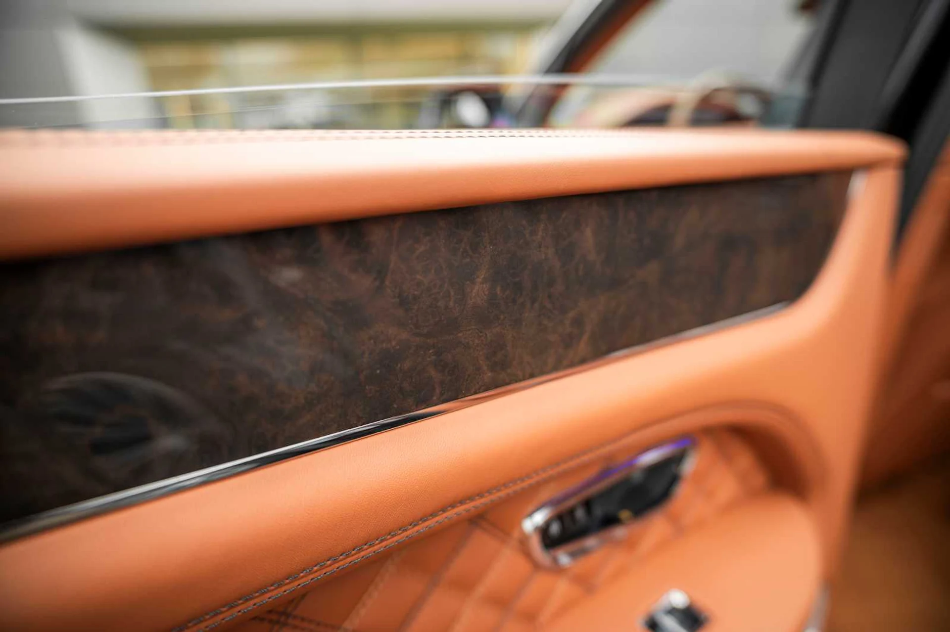 mph040_864474071_b2cca670c225cb1796f283e33442bdffx_428d44c116