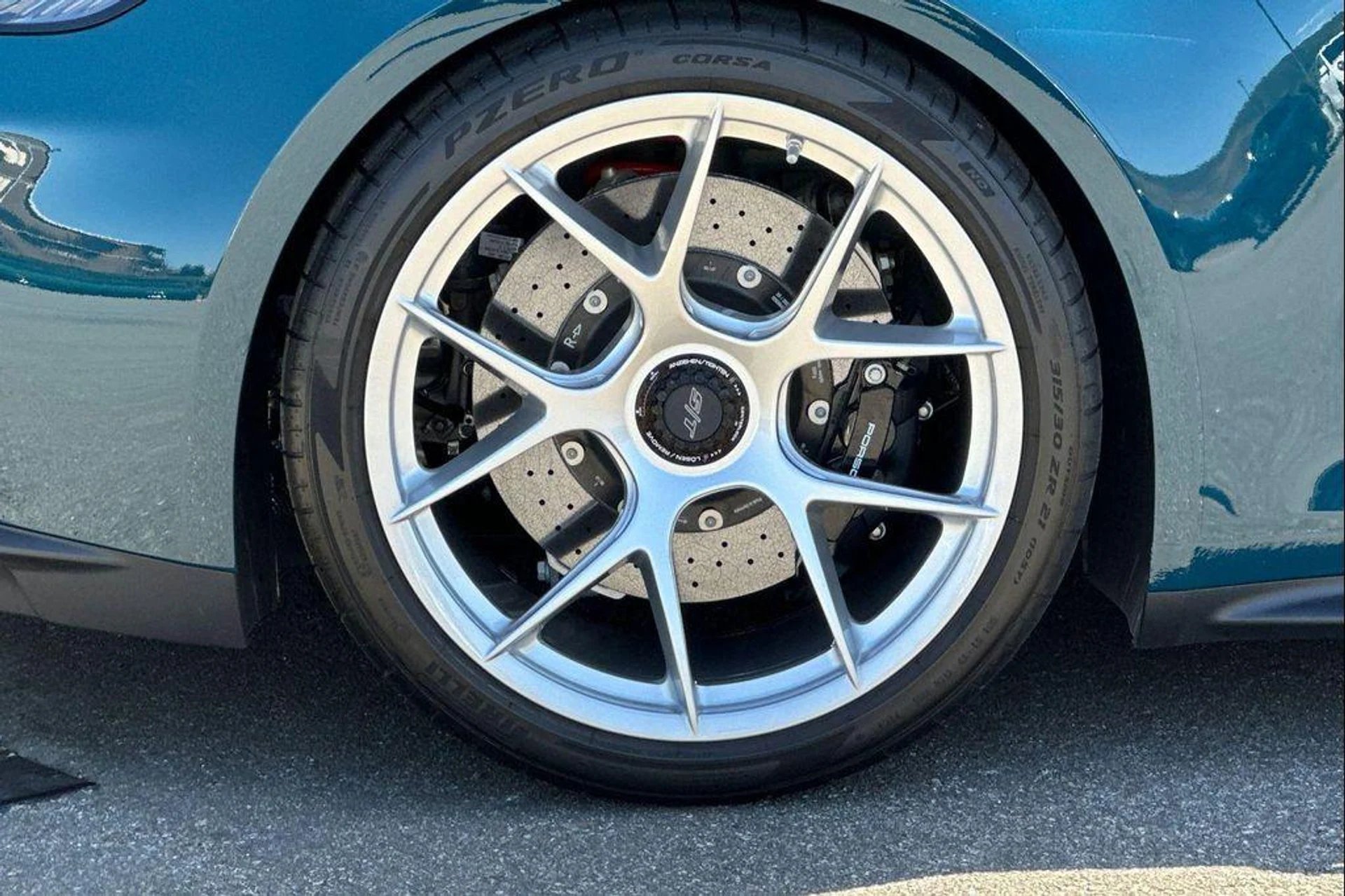 mph040_883095181_Nn_ME_7_Jyg_Ur_Q_Pdli_O_HN_9_Er_w_PI_a2ed6889ba