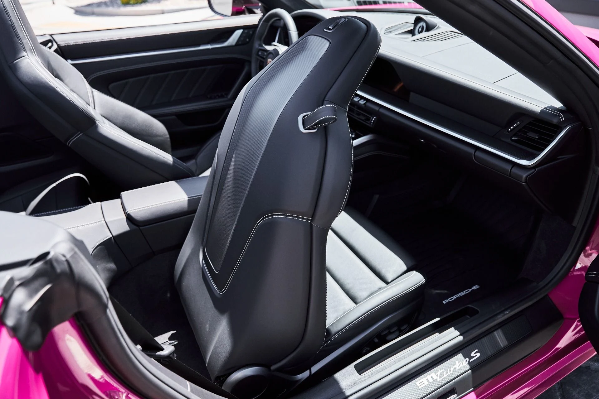 mph040_885400047_Used_2024_Porsche_911_Turbo_S_1778551269_1e83c1ae99