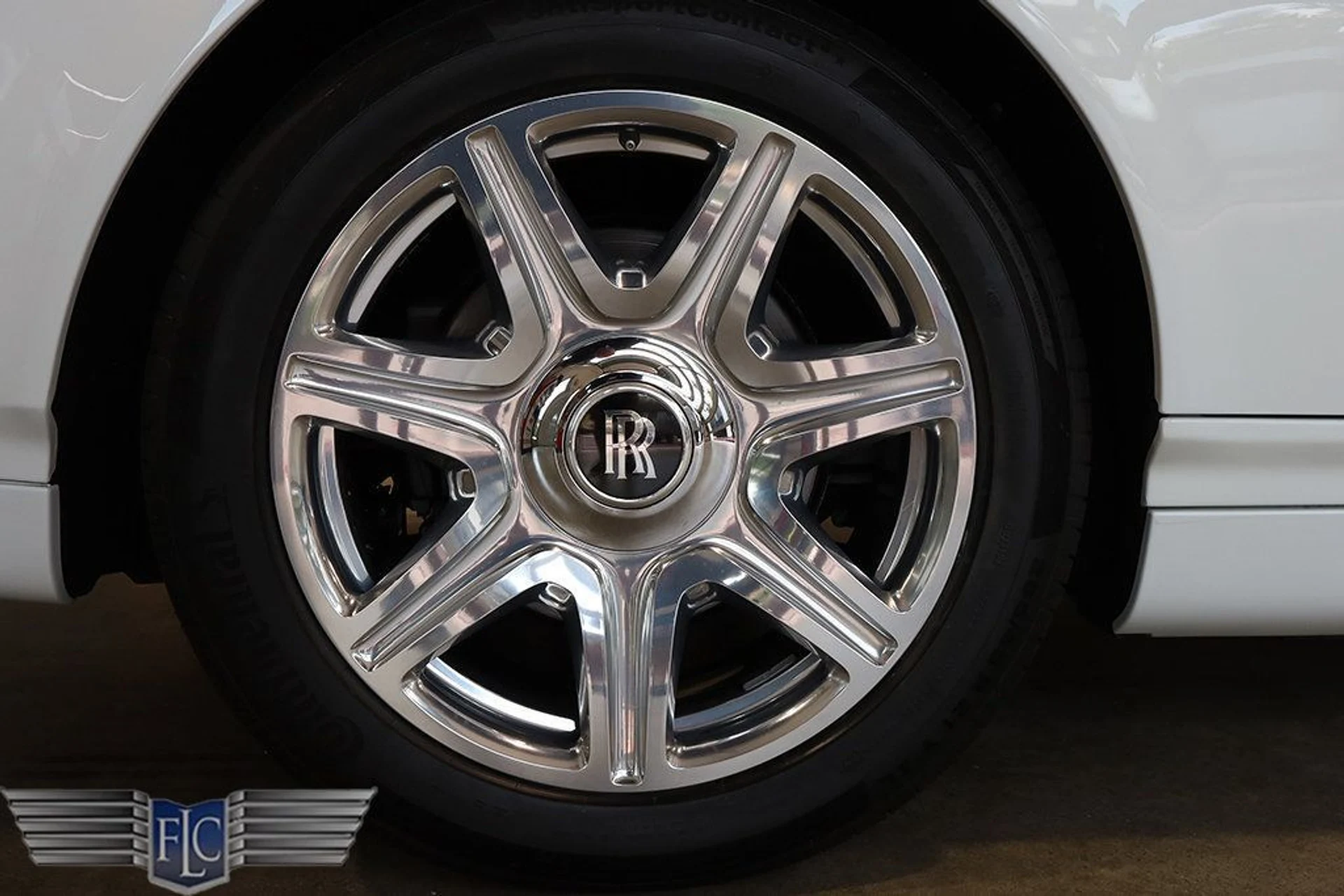 mph040_885453039_used_2014_rolls_royce_phantom_drophead_coupe_9689_22941725_41_1024_983285e853