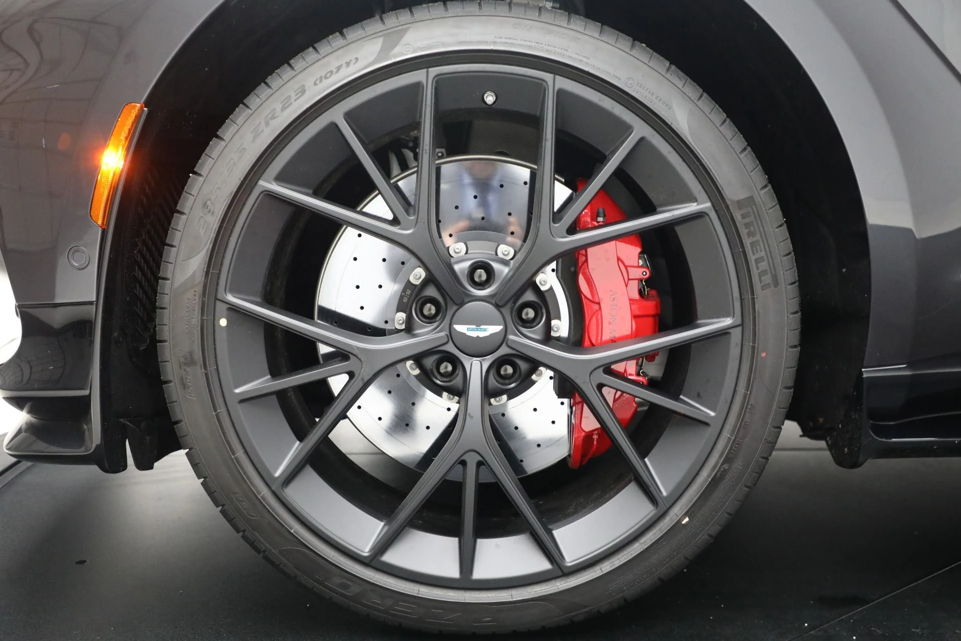 mph040_892153885_New_2025_Aston_Martin_DBX_707_848507bc41