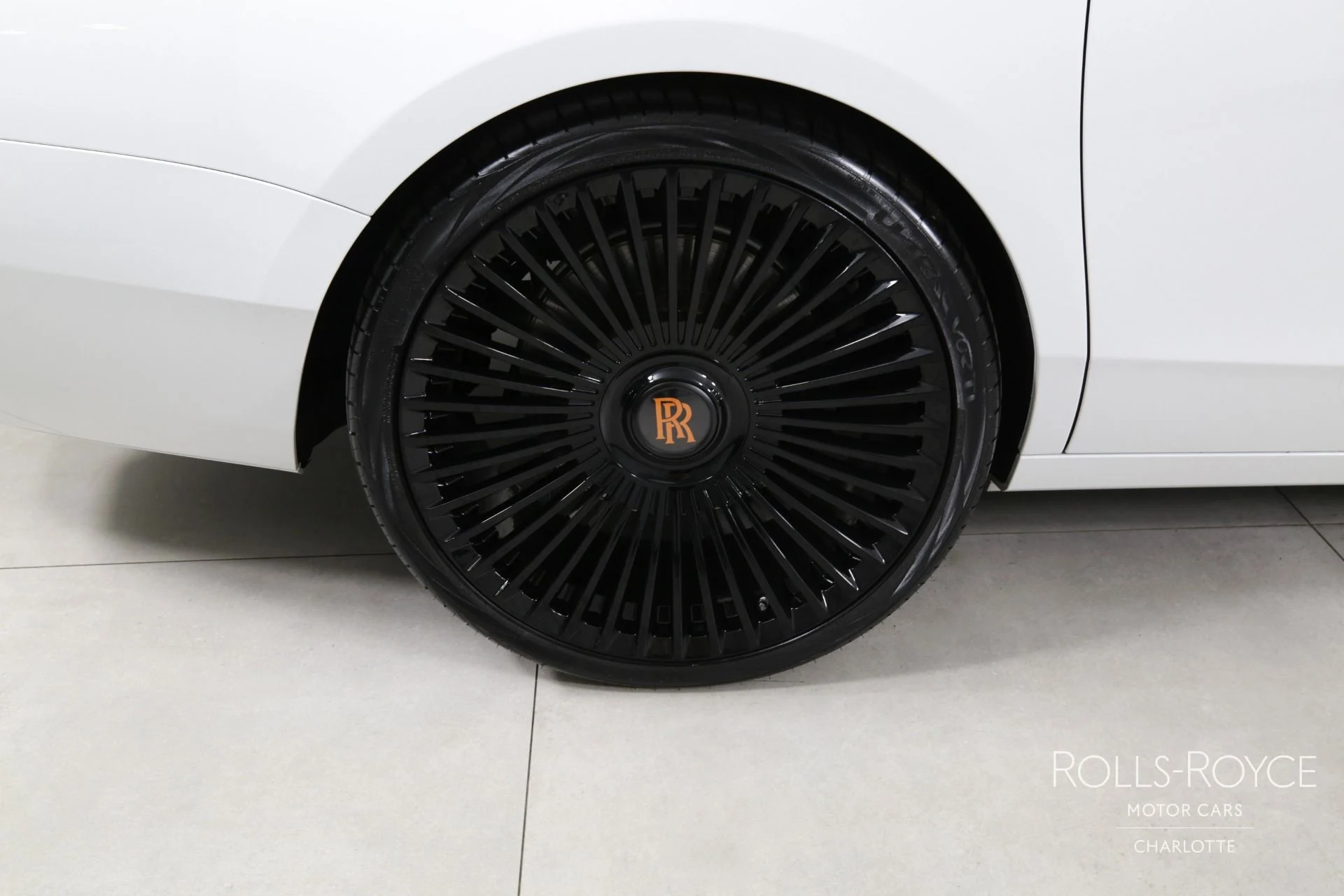 mph040_912357232_Used_2021_Rolls_Royce_Ghost_1738596295_c4f22e2c91