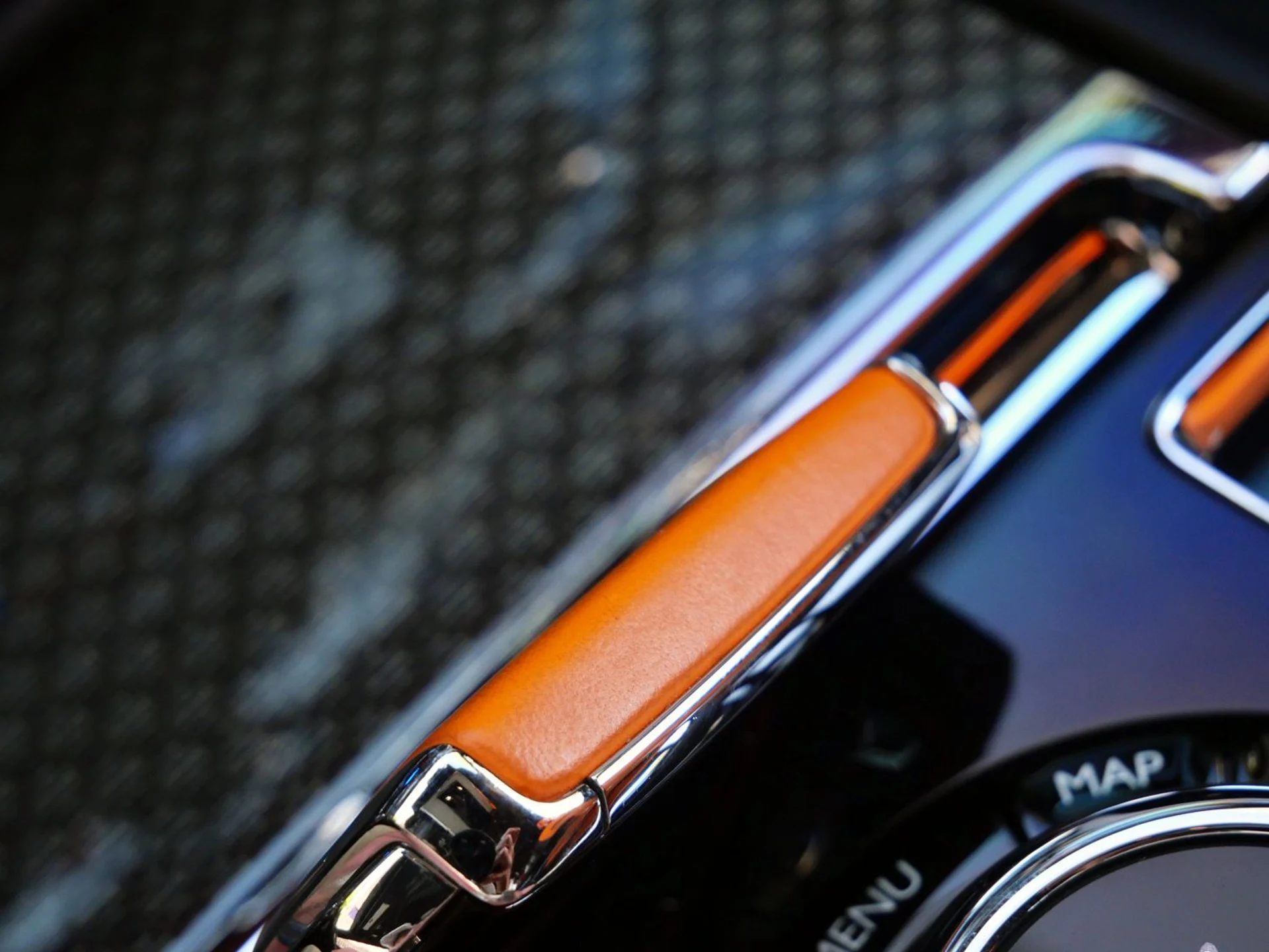 mph040_91689300_083b97f819a507ef00413066b3ca79d6x_00b40a503e