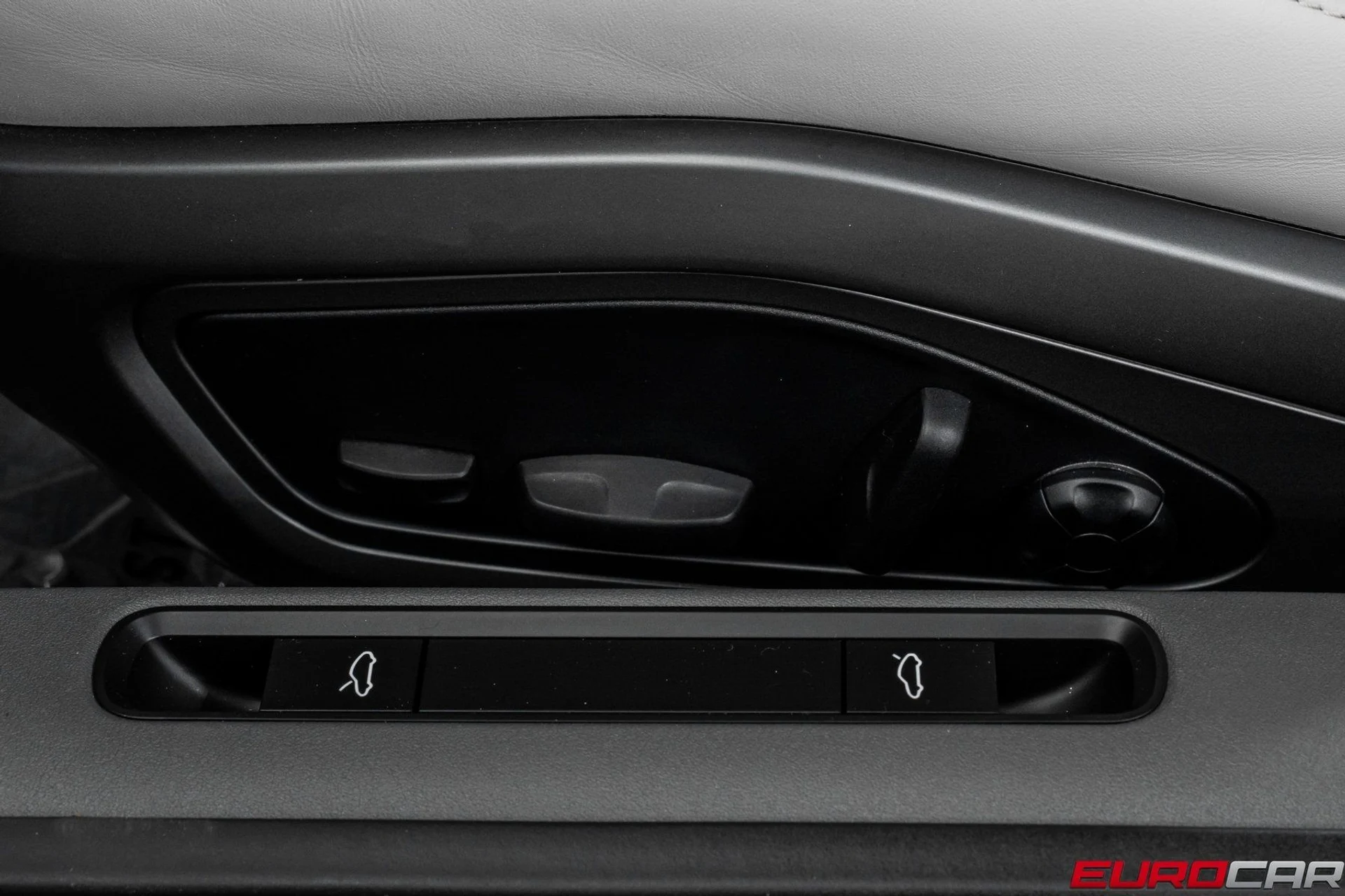 mph040_917428567_image_41_63901a0151