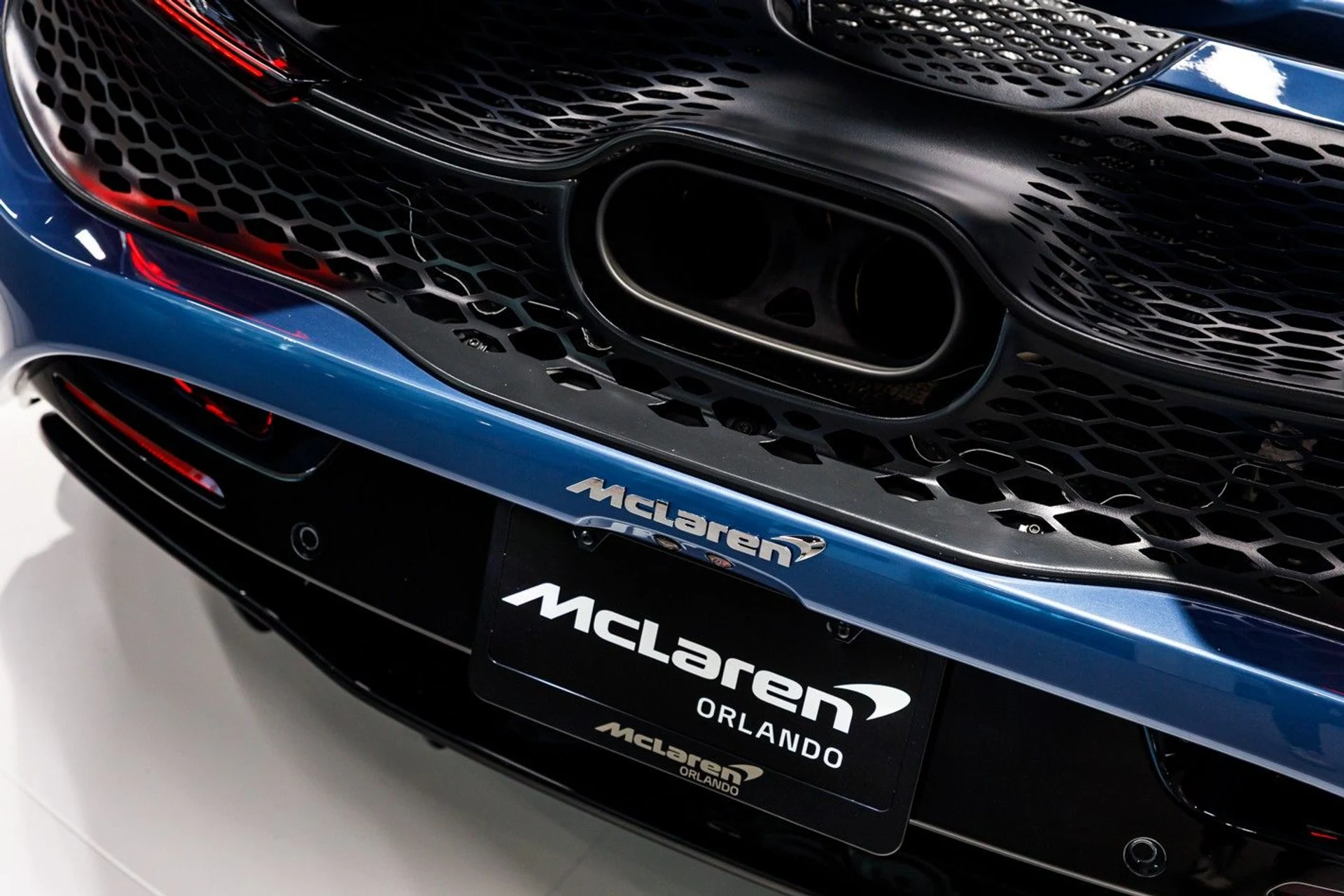 mph040_918173904_650_p41_l_00febce30d