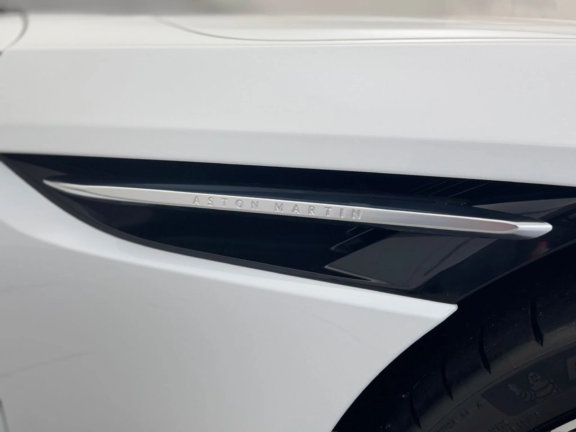 mph040_924251278_fyi2ackiytx89r8cfbwzmtl5vnt8_17a582f010