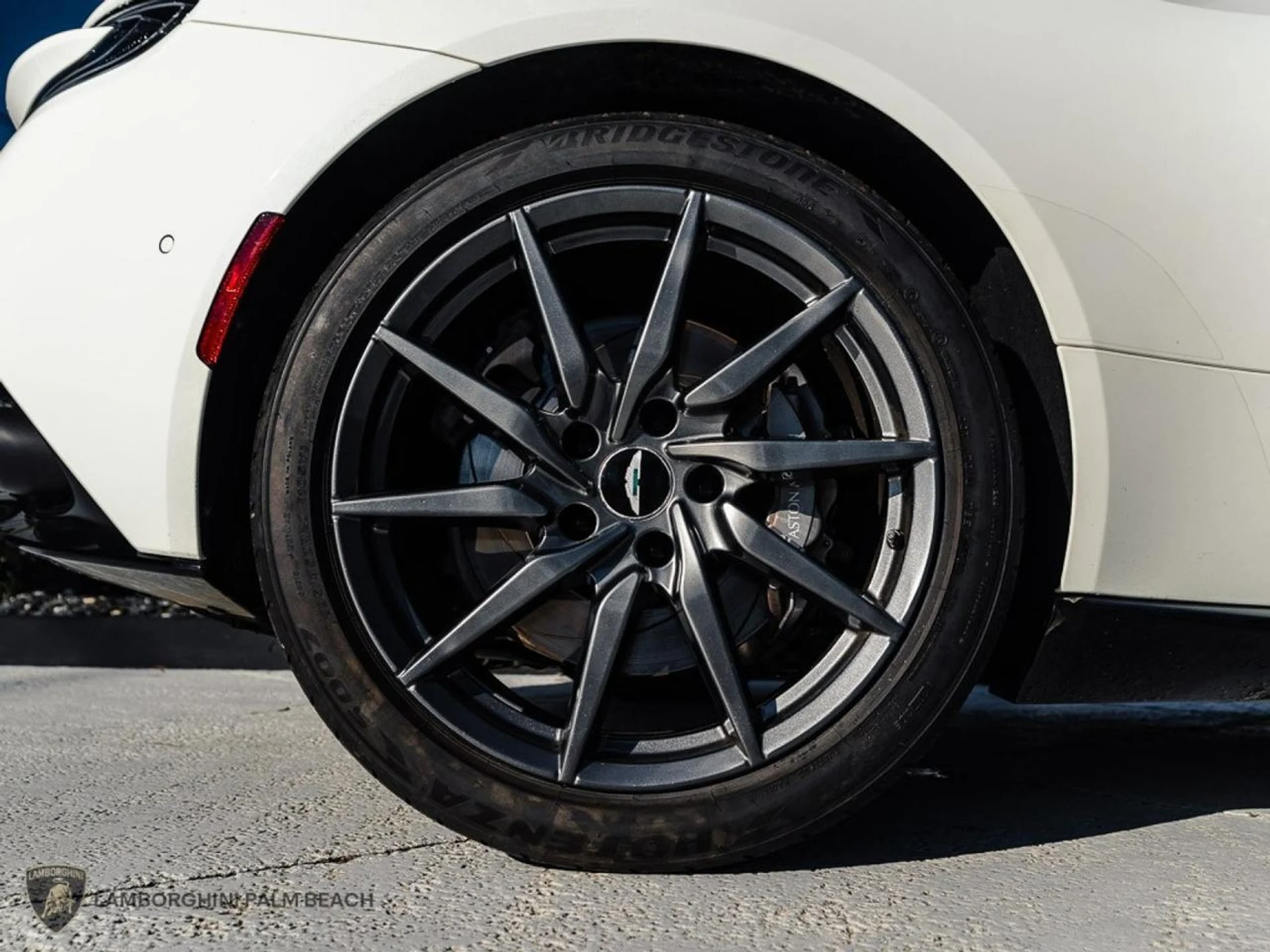 mph040_926235355_7a6996a274946061ae72f86e42dd6cf6_737037575a