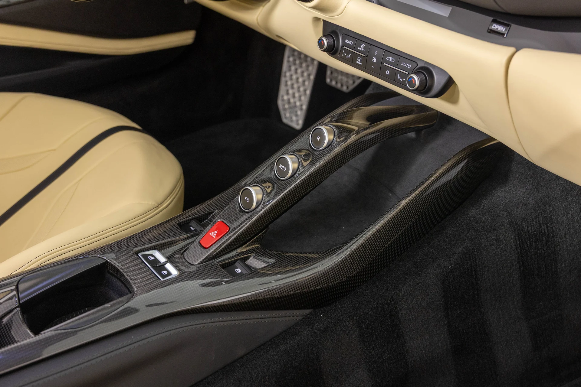 mph040_932980397_489797efee988dfcc57bf14bc1145d81_76147694b1