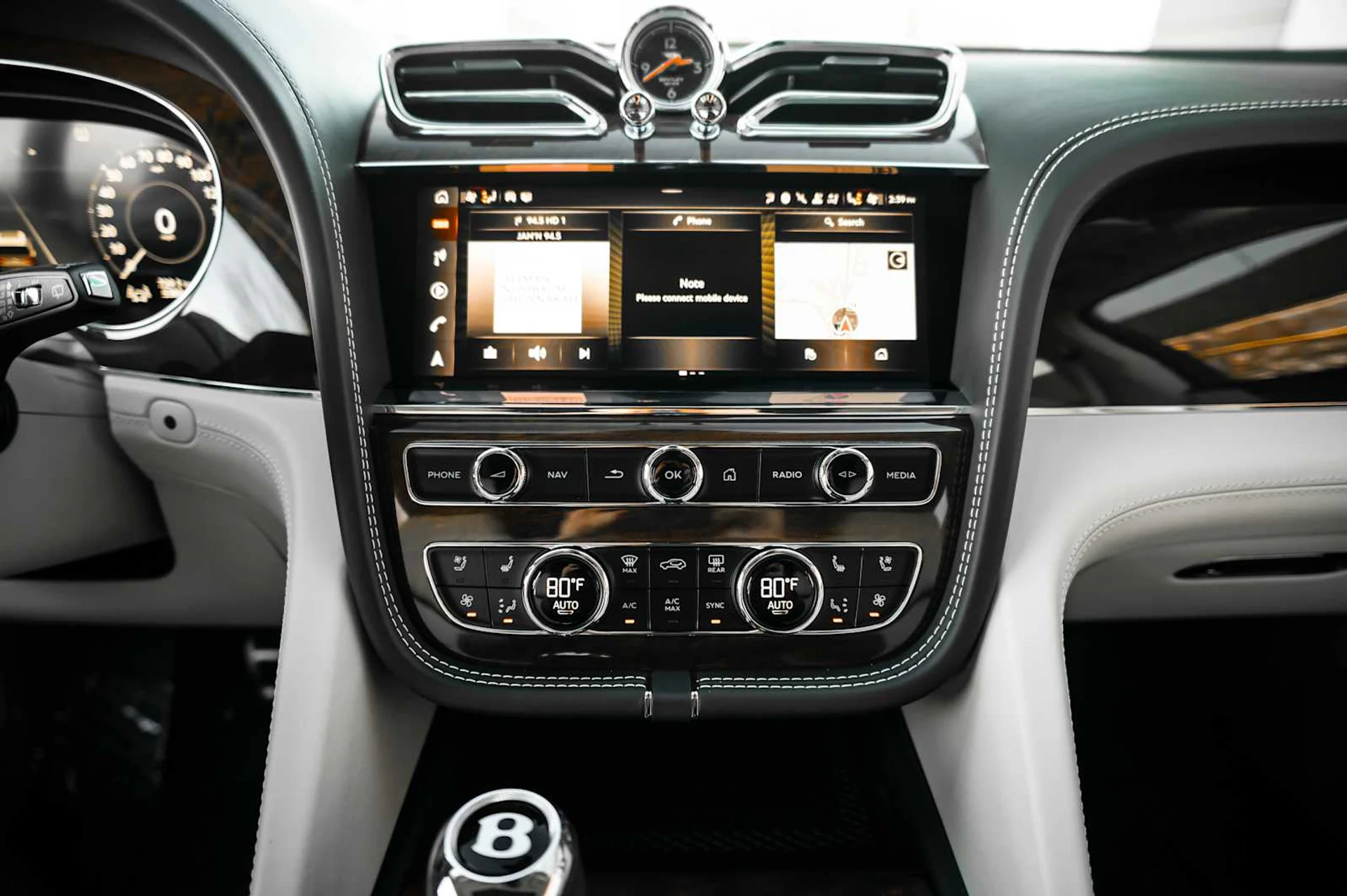 mph040_939279166_2389b4abefeca3c27207fae692996530x_f2b8a6f313