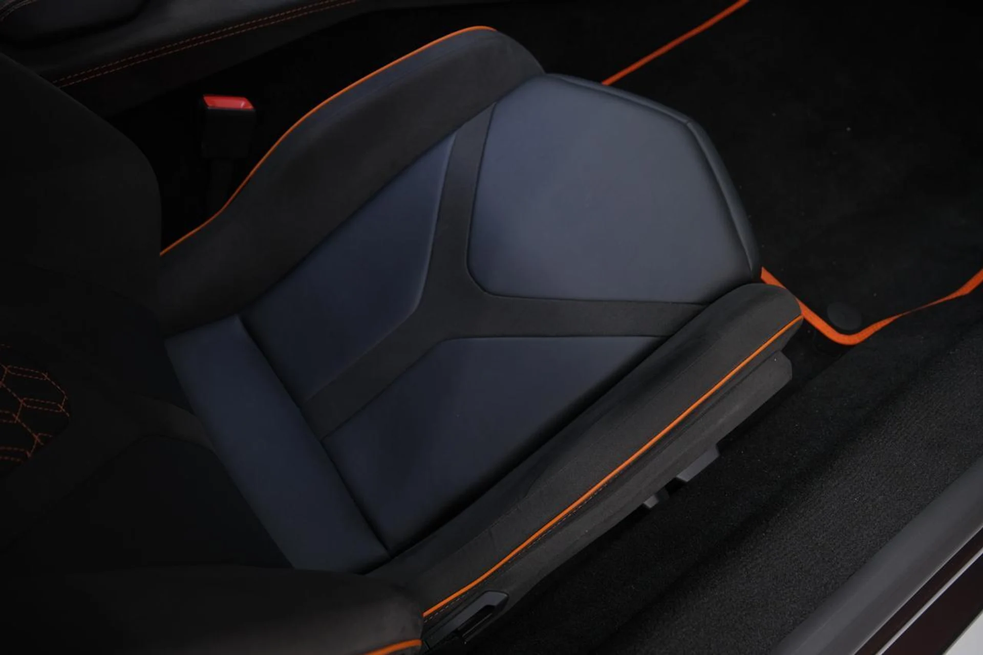 mph040_947759213_1bc1e6bdfdfa9275b2784ecff1675ba2_3c226fae04