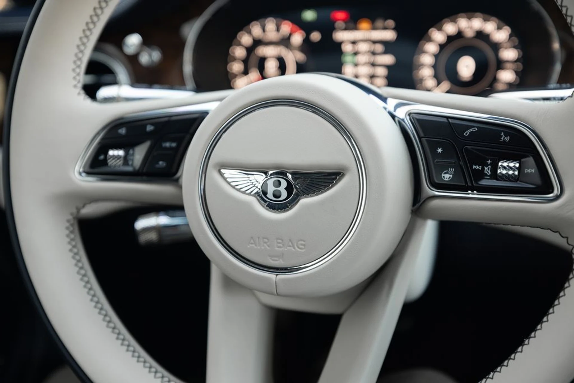 mph040_947886644_c0275a97a72c333805771fe56c31cc3cx_f5d84b6cbf