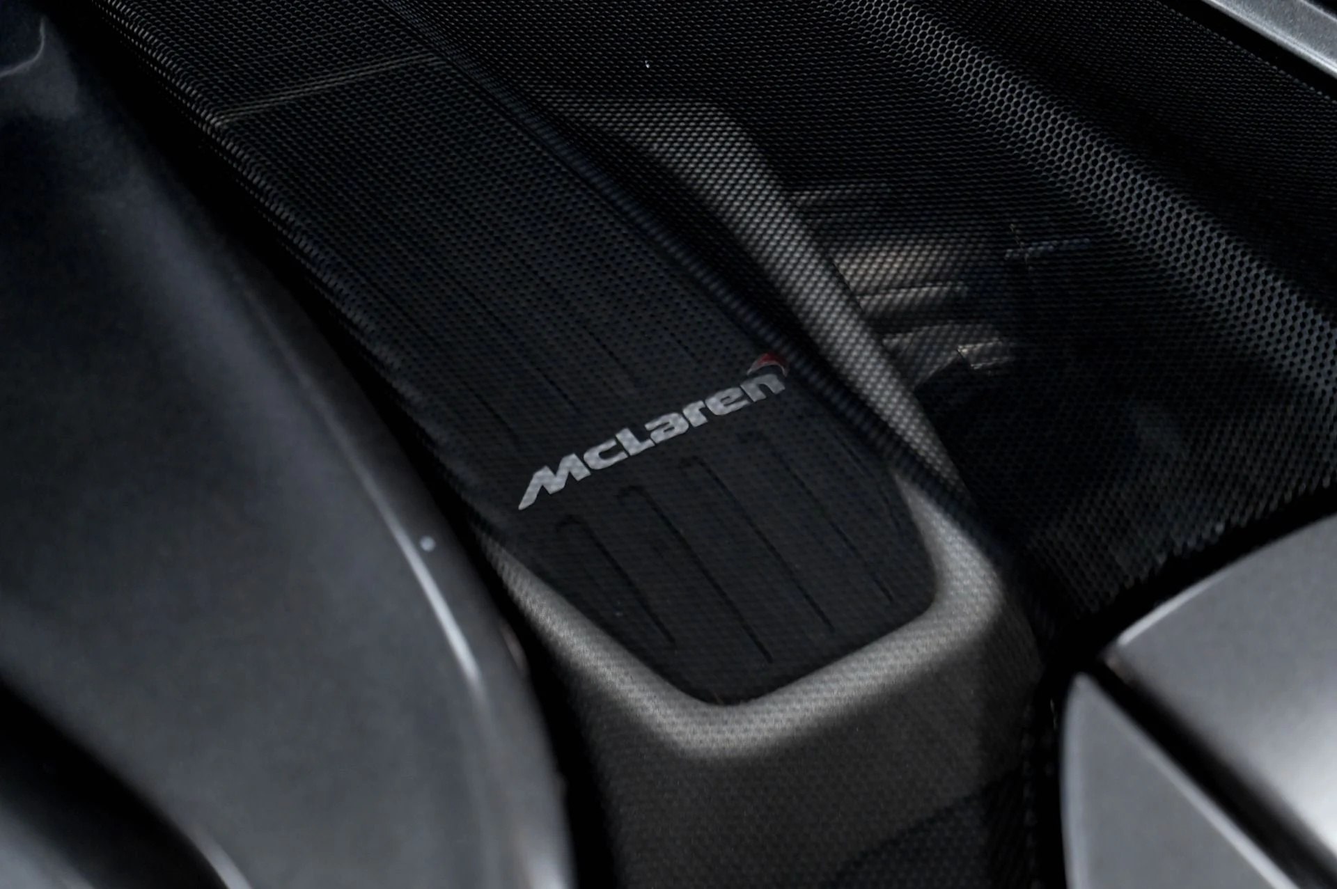 mph040_949430422_Used_2019_Mc_Laren_600_LT_Base_1782155370_637e1d6974