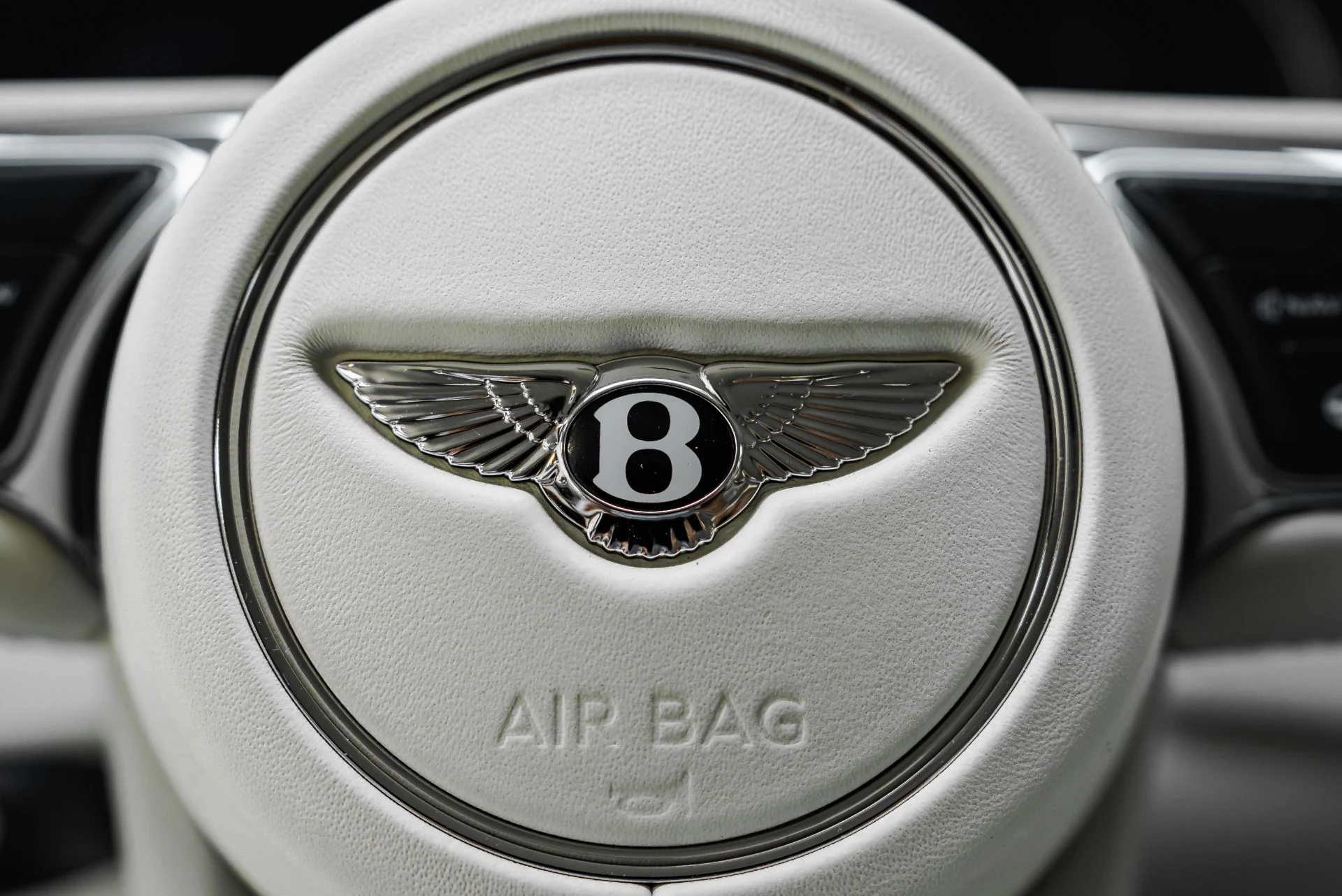 mph040_95138633_Used_2024_Bentley_Flying_Spur_Speed_1793378292_4b6290a137