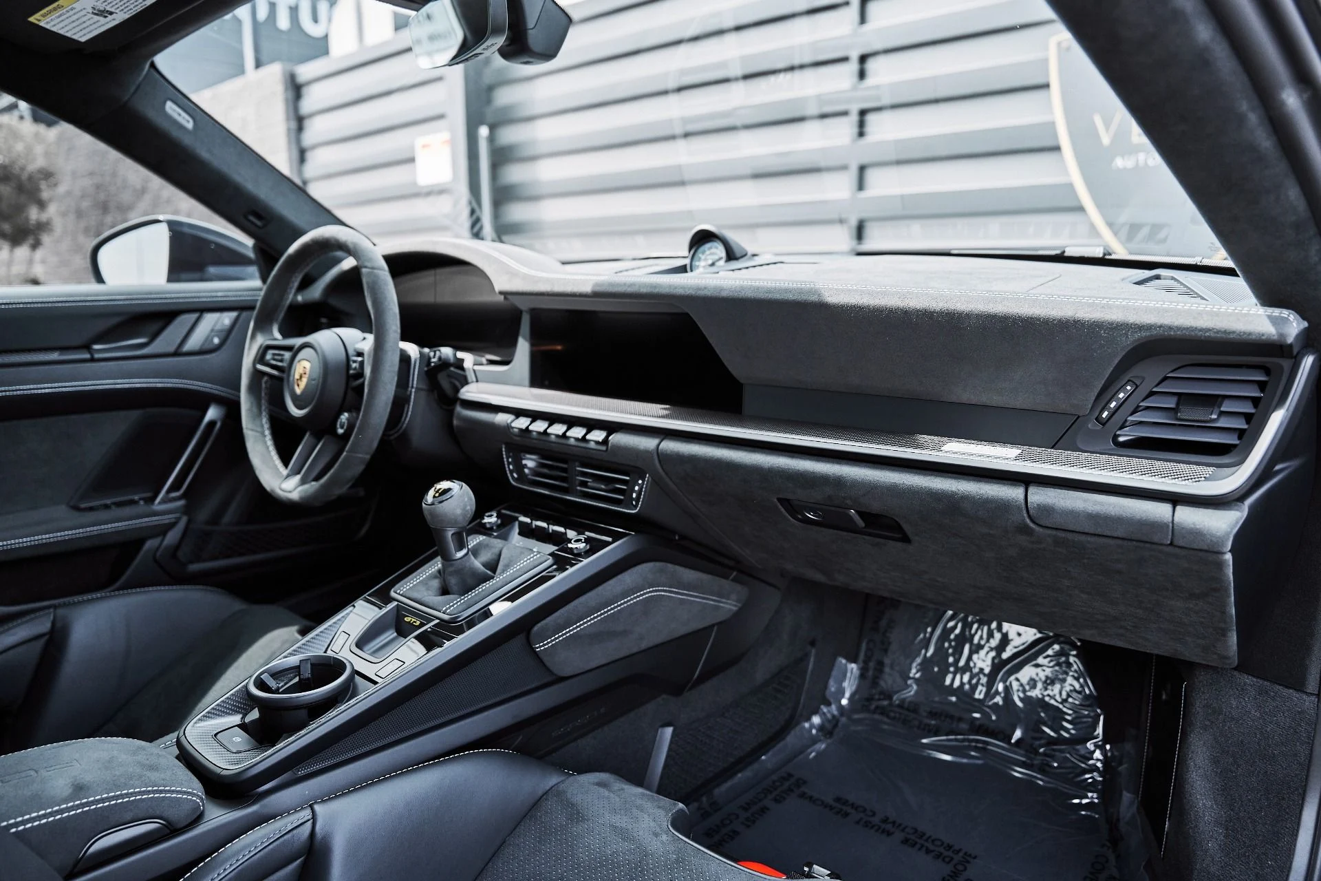 mph040_958599584_Used_2025_Porsche_911_GT_3_1775332909_61abce075a