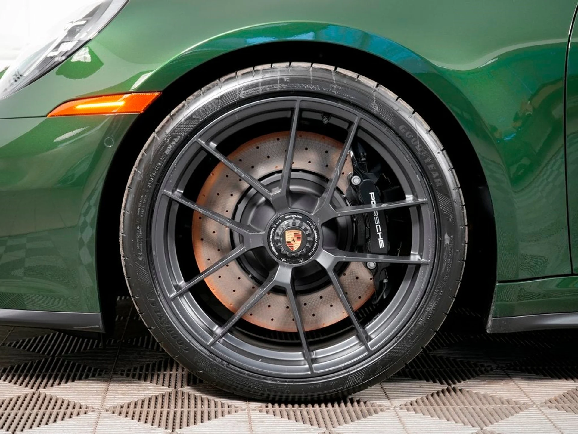 mph040_965108144_41_f1e5ae499a