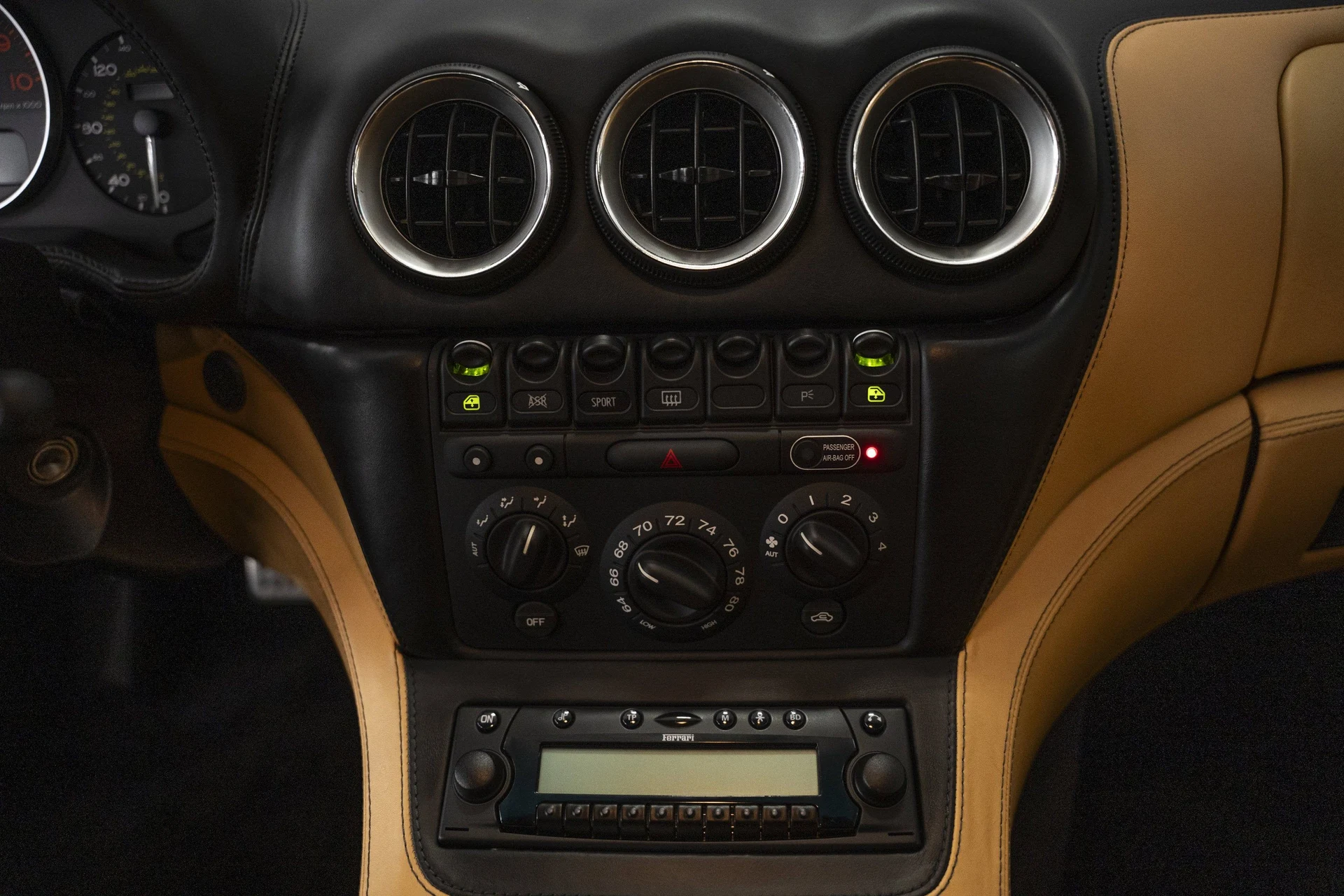 mph040_965806946_8f8b7ae49a3b403eae6d64ff1300d07b_845b3cbbd2