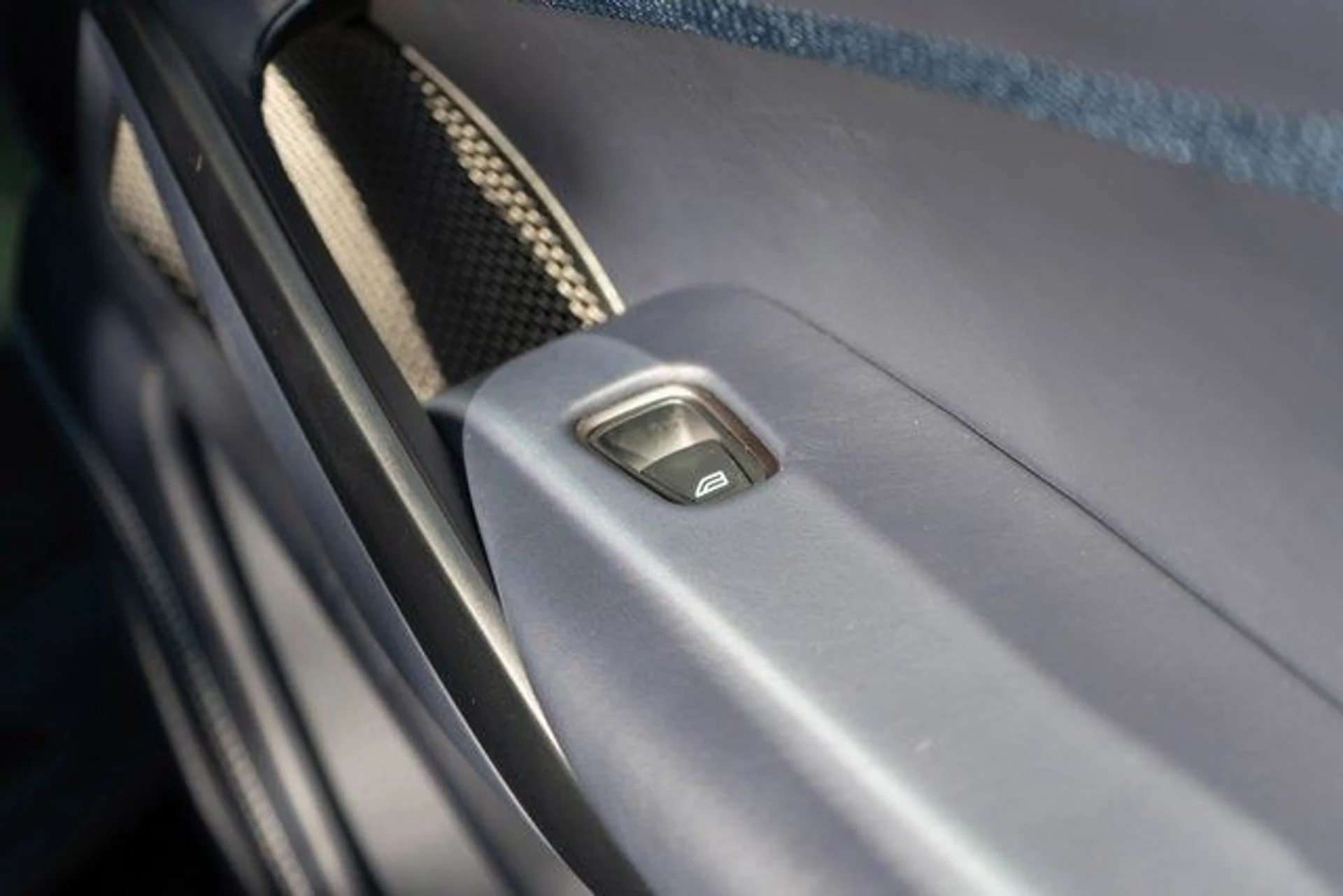 mph040_969480370_41_c63454ed38