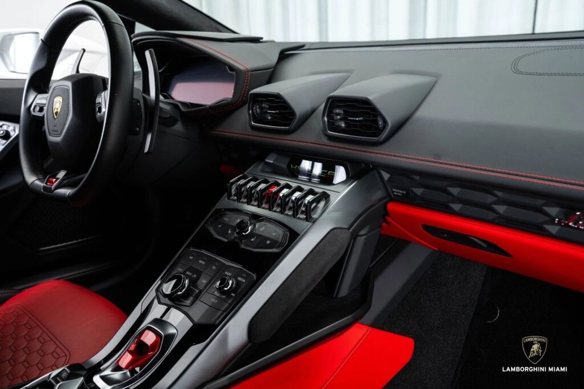 mph040_989125119_991ce4dd208e5c8c368e45c1461a2aa0_262ca1d724