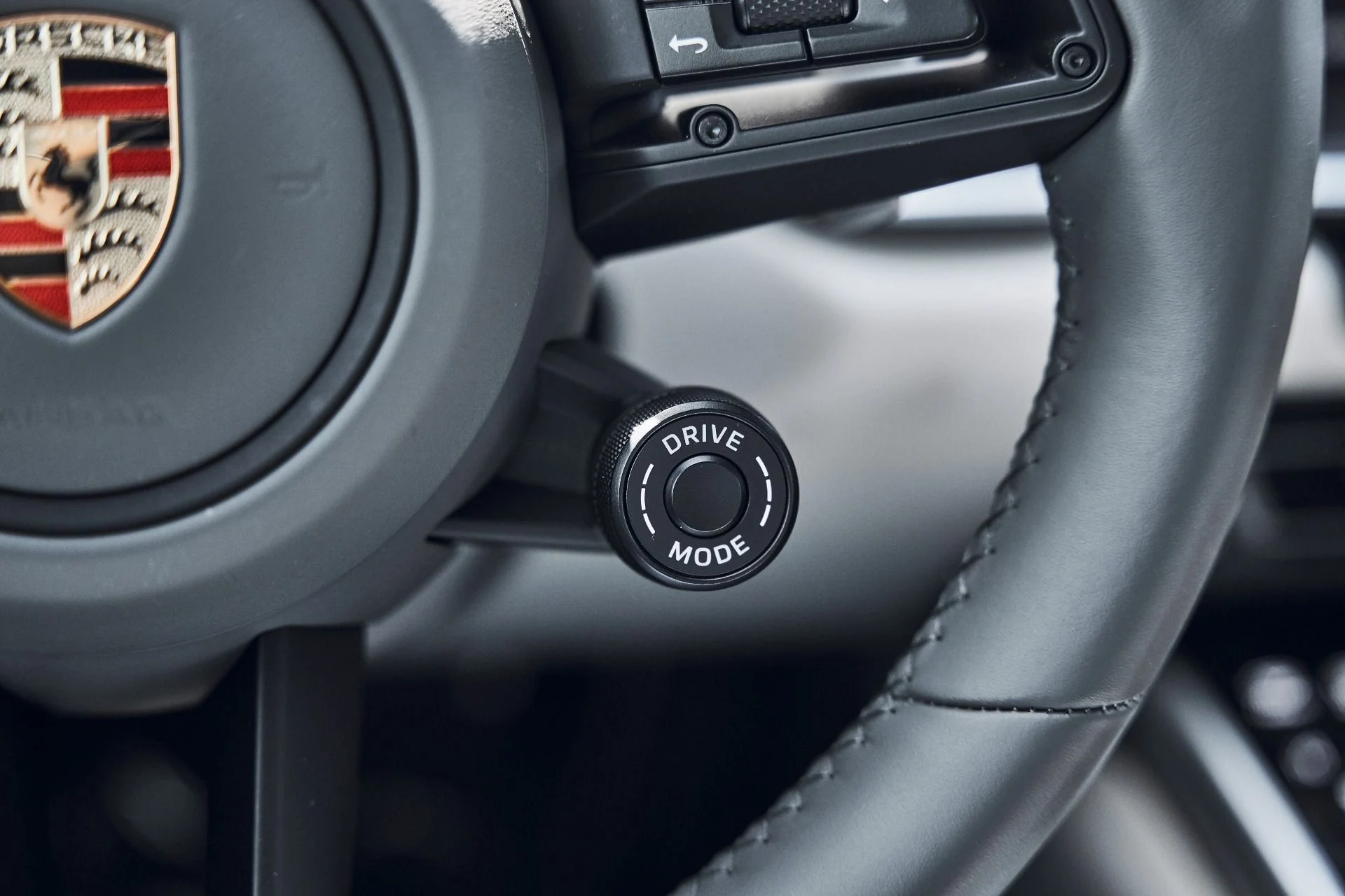 mph040_990279077_Used_2025_Porsche_911_Turbo_S_1780446765_93b43c508b