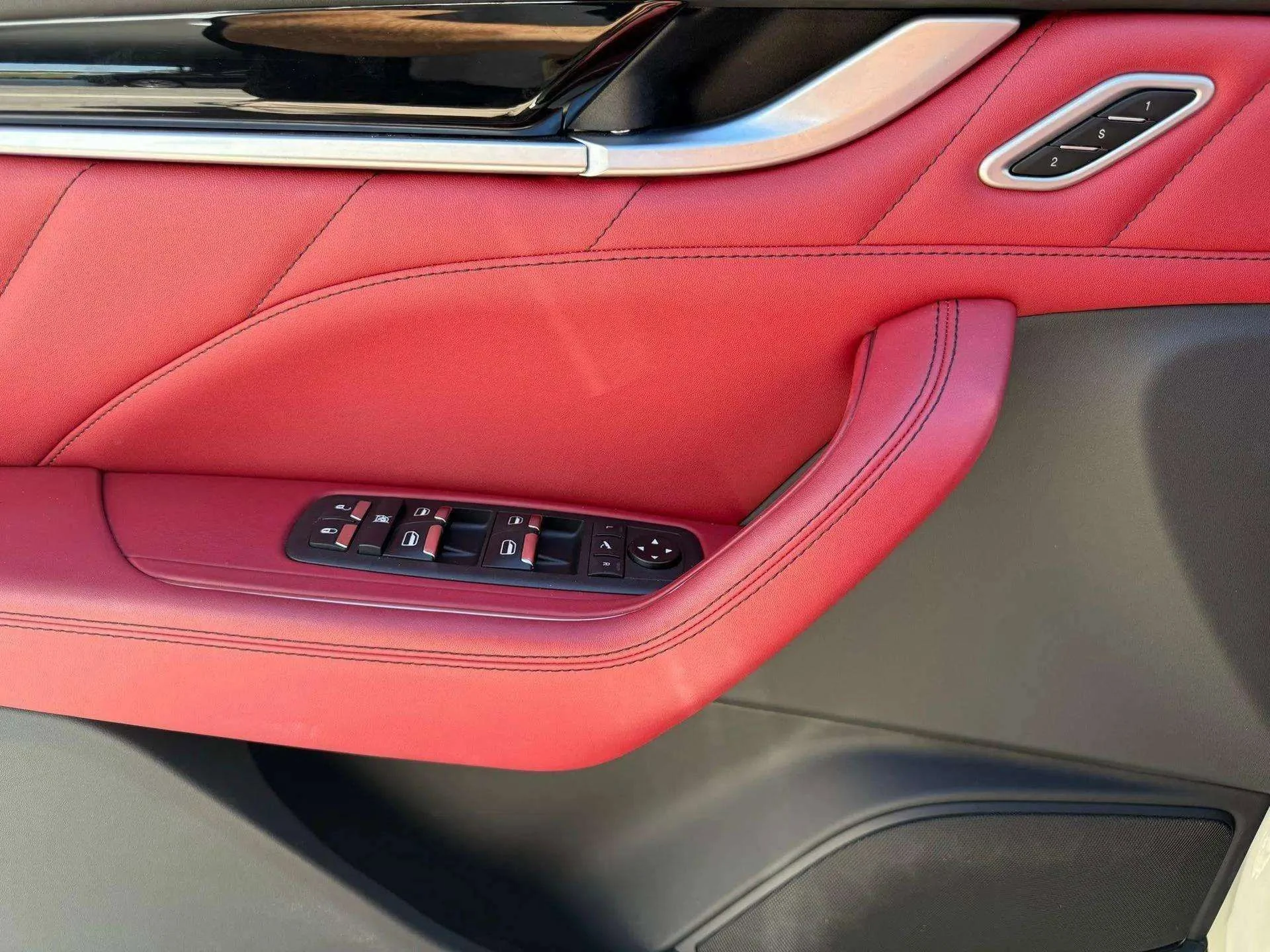 mph040_999042298_70c8b307ccc34cafb7ff582ed0aa8558_535a3a94cf