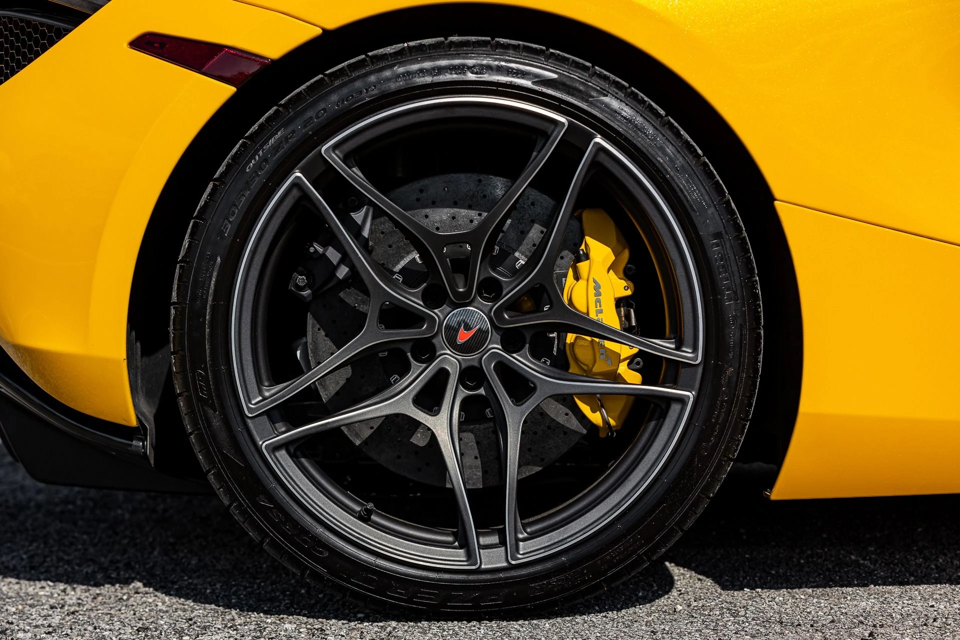 mph041_1024633411_Used_2018_Mc_Laren_720_S_Performance_65257b1597