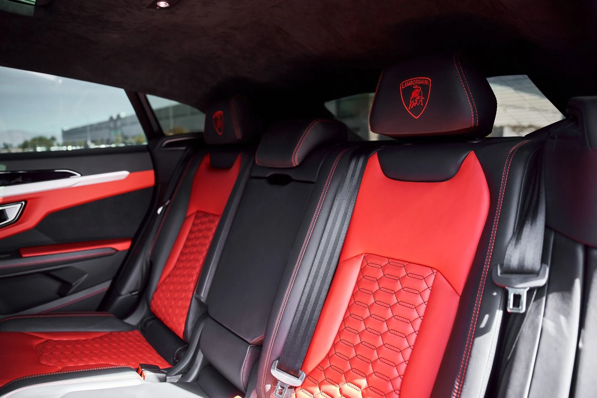 mph041_1039871133_Used_2021_Lamborghini_Urus_1771987862_48622d73d7