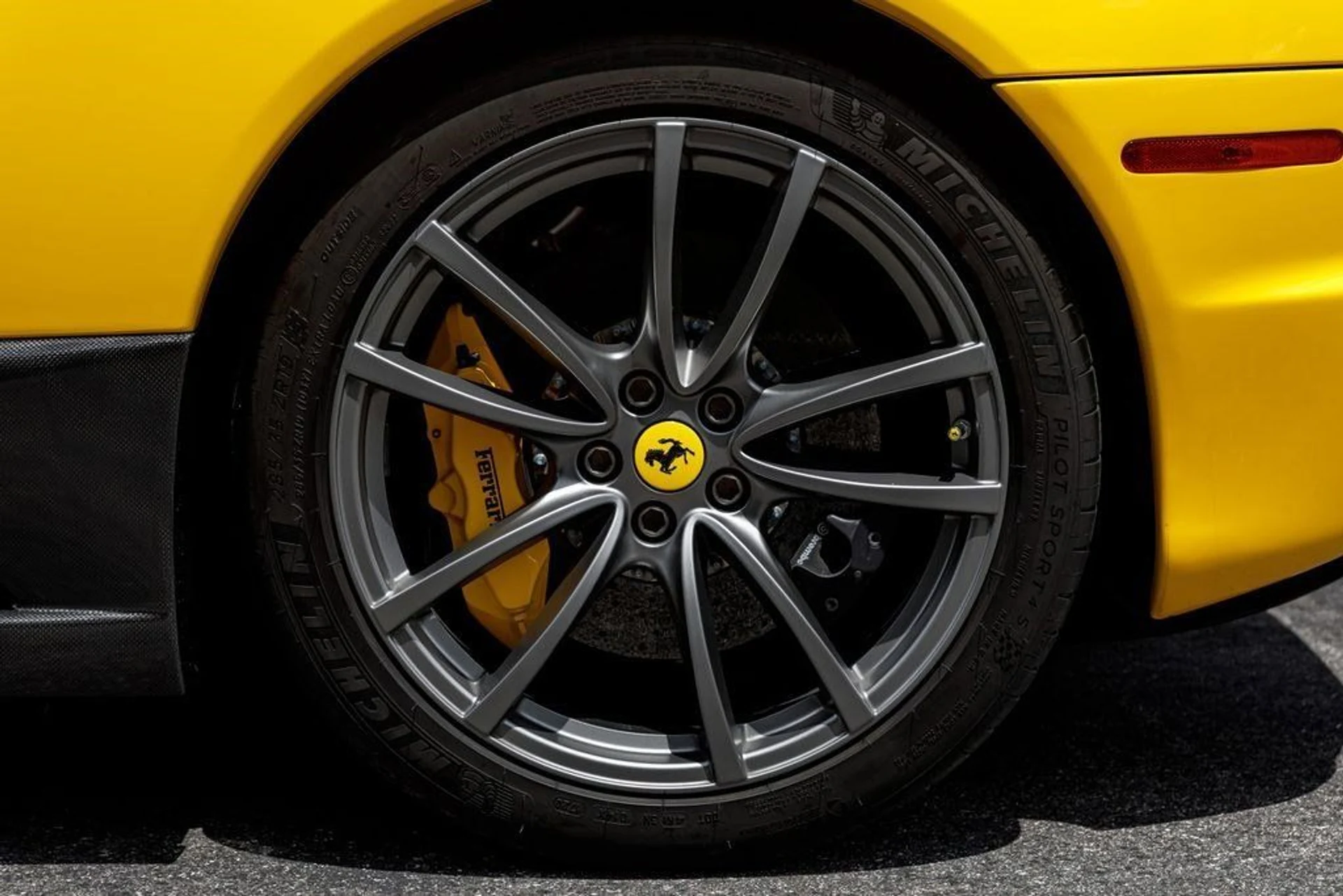 mph041_1062323667_4f91e3fe9401880e614d77d54182baf8_9f23365286