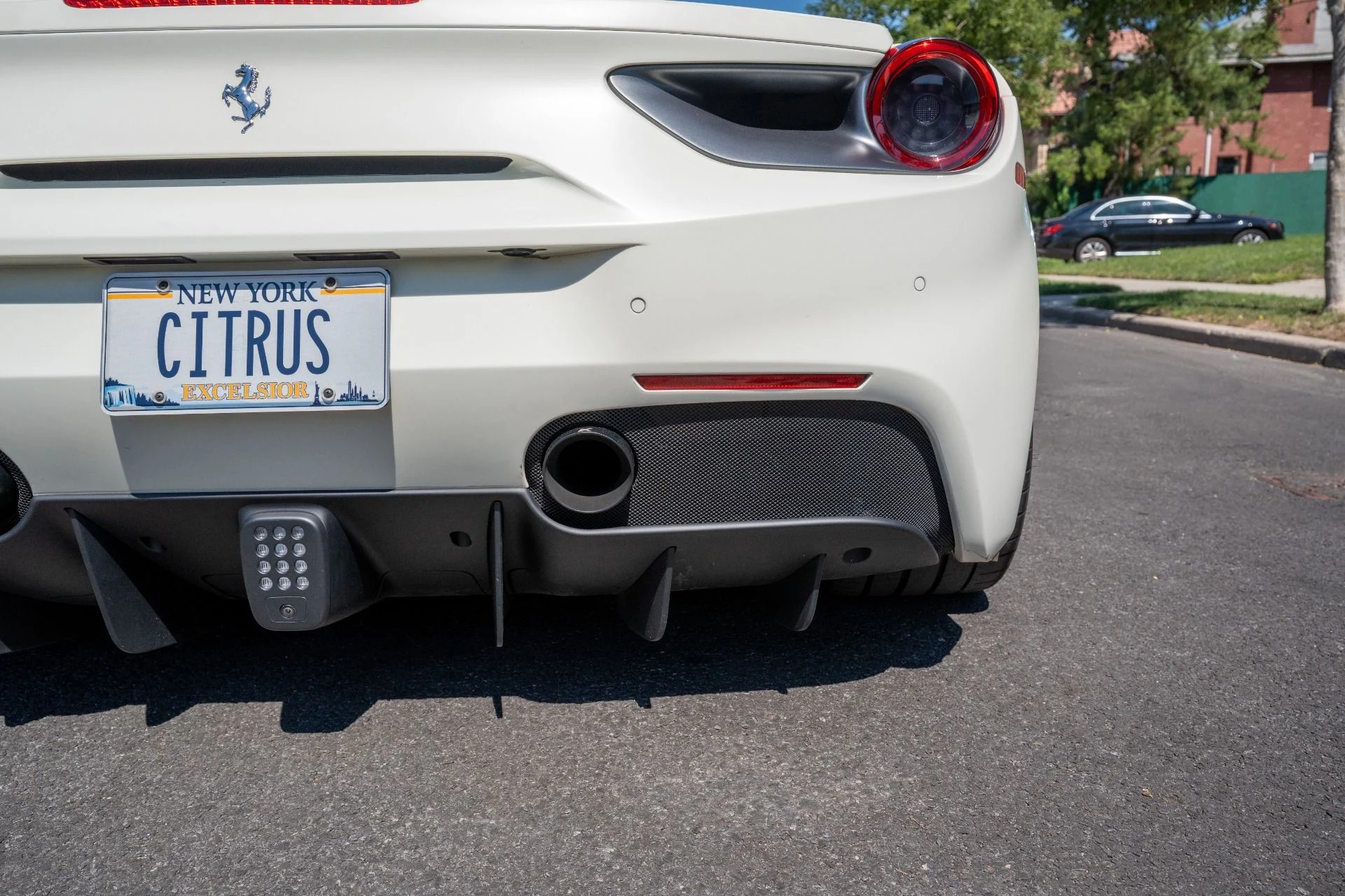 mph041_106452057_Used_2018_Ferrari_488_GTB_1787848459_1f7083b17b