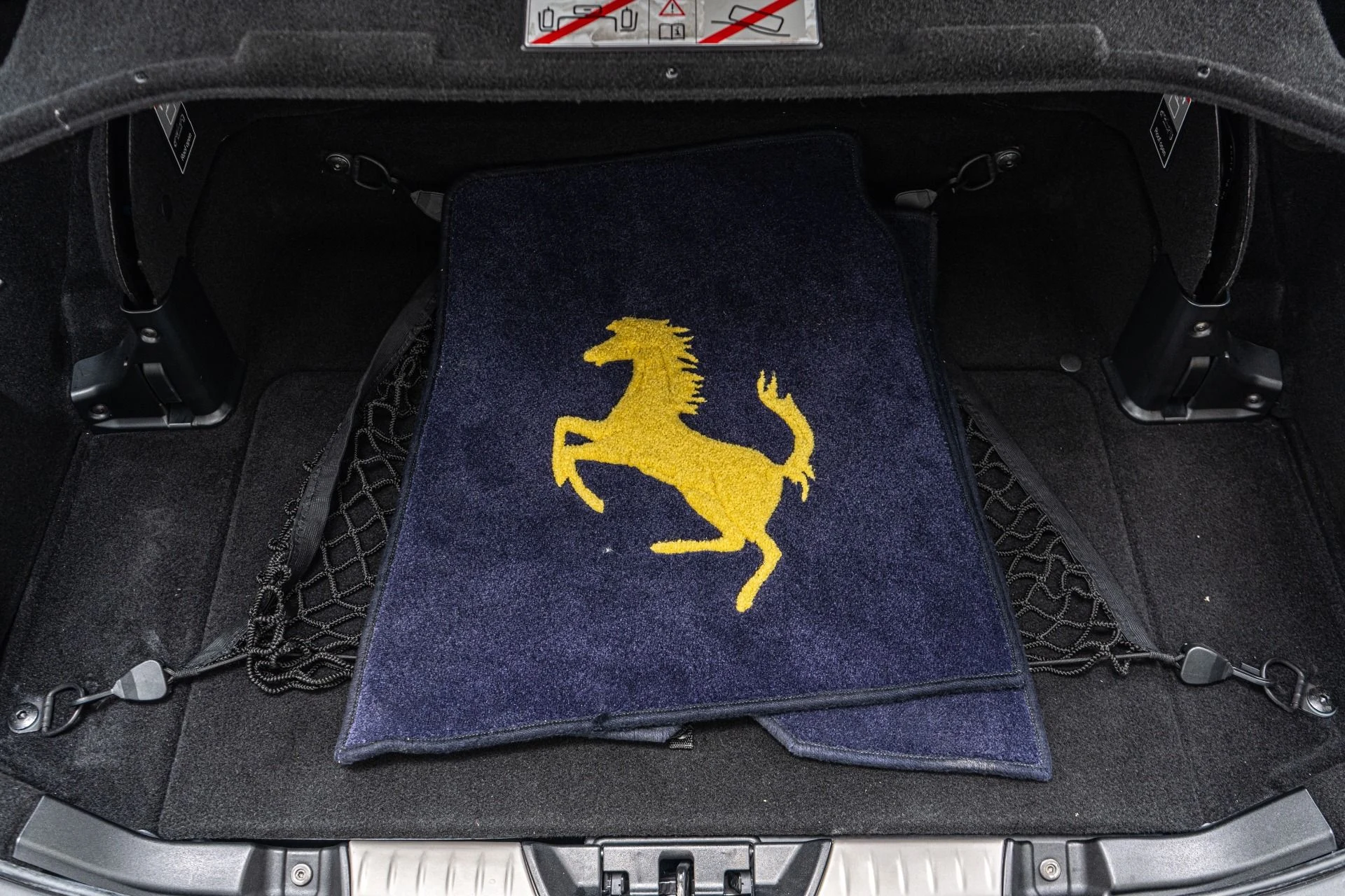 mph041_1068396016_Used_2010_Ferrari_California_1774646795_e14cdbe552