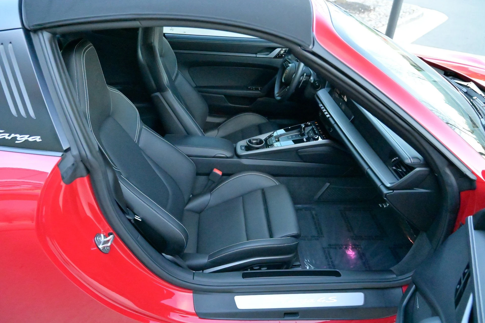 mph041_1070708527_aae0ce50ab424ec888d397089eeee8de_185b6ca71f