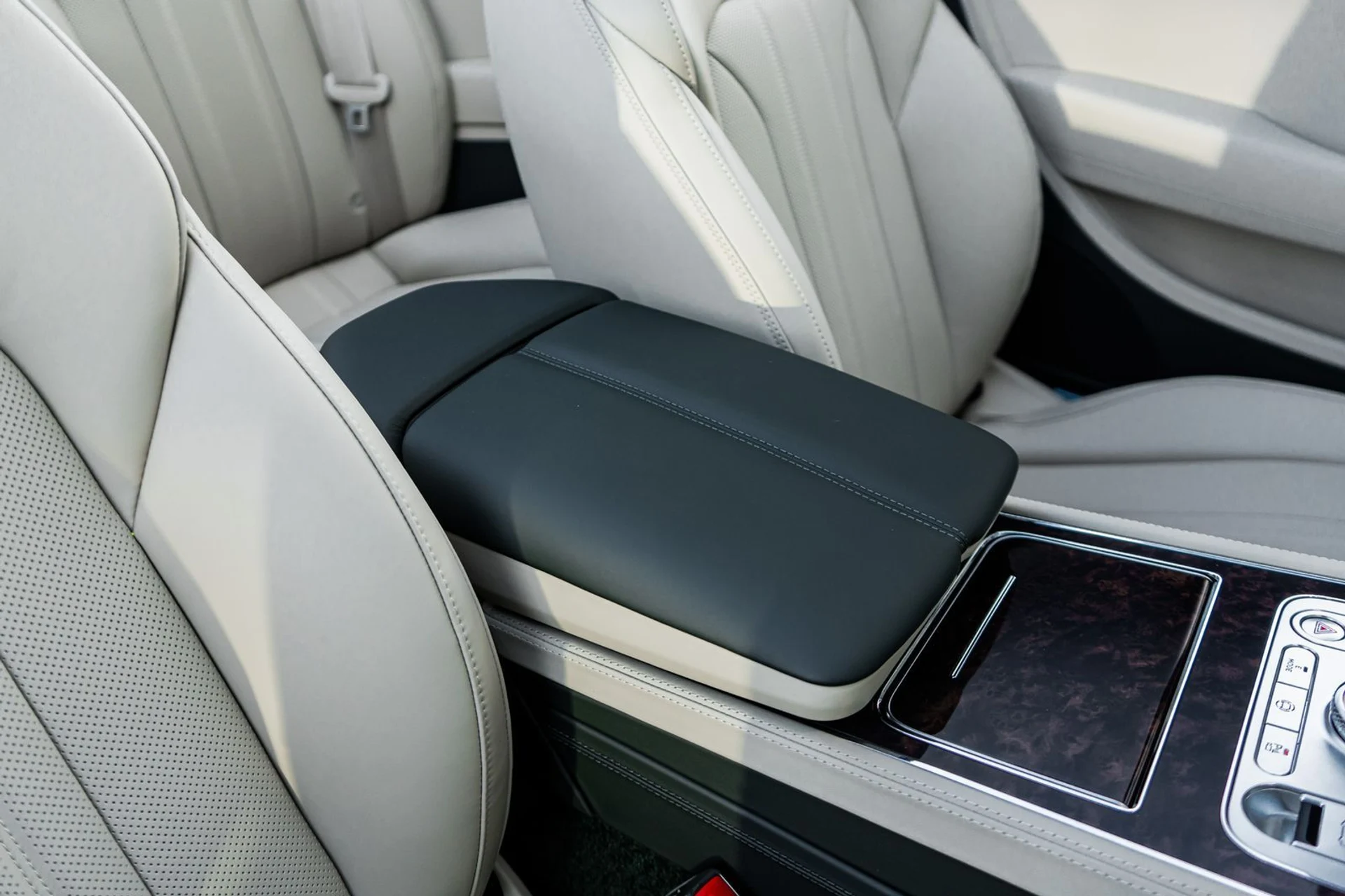 mph041_1076981493_e3206e7a_b582_4cca_8a38_b43f8b8f25b9_168420b3e4