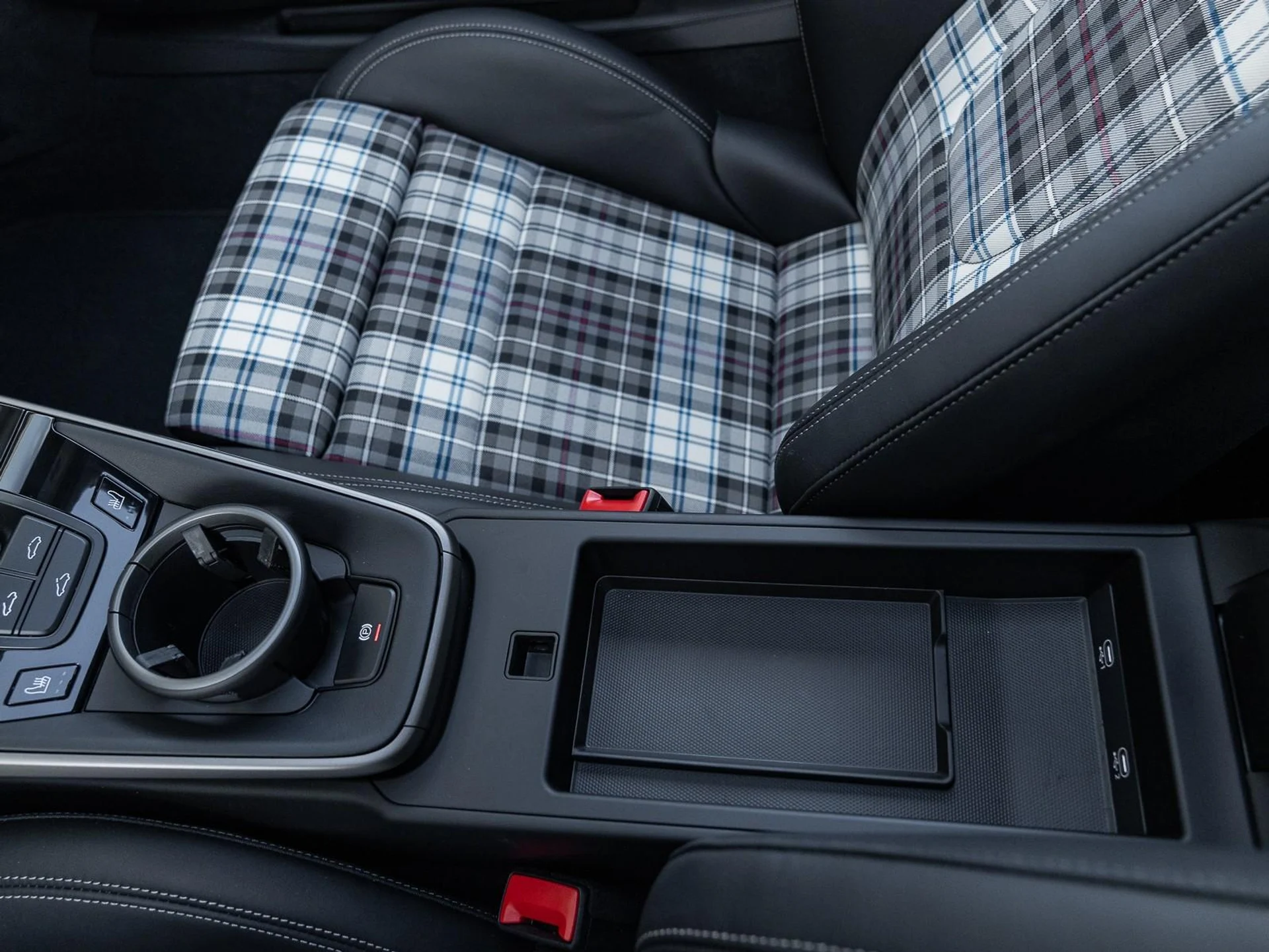 mph041_1083324516_Used_2025_Porsche_911_Turbo_1762268529_7e5744bae8