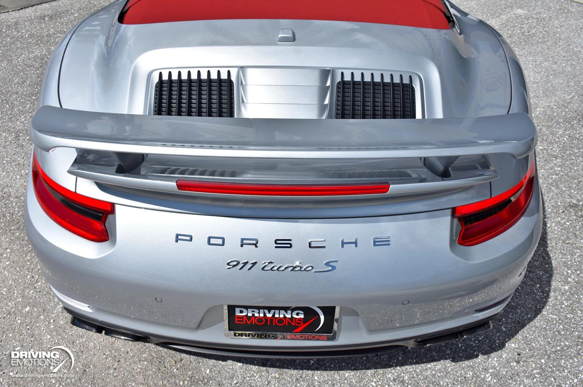 mph041_1083399242_866_p42_l_a625f9df64