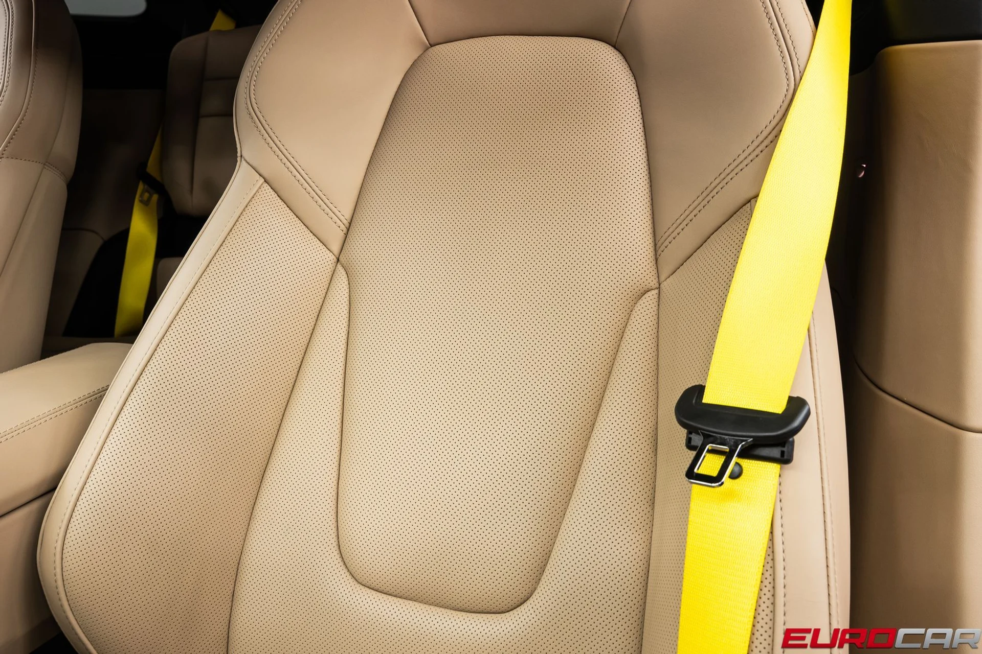 mph041_1094988021_cf694e1e_0be8_4b6b_8d21_02d3b50d77be_ad52b4ec63