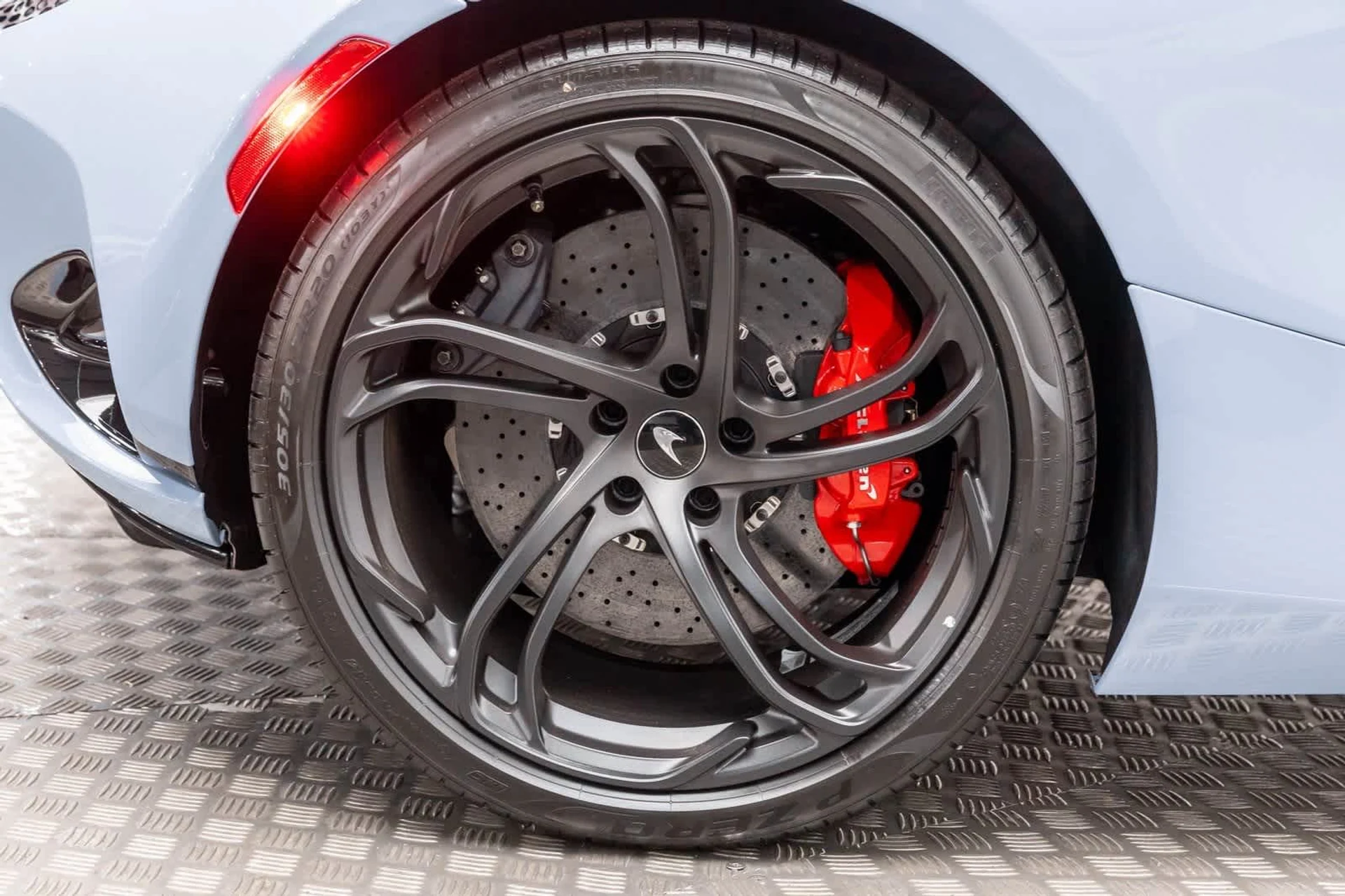 mph041_1100356802_42_ce2ba1a225