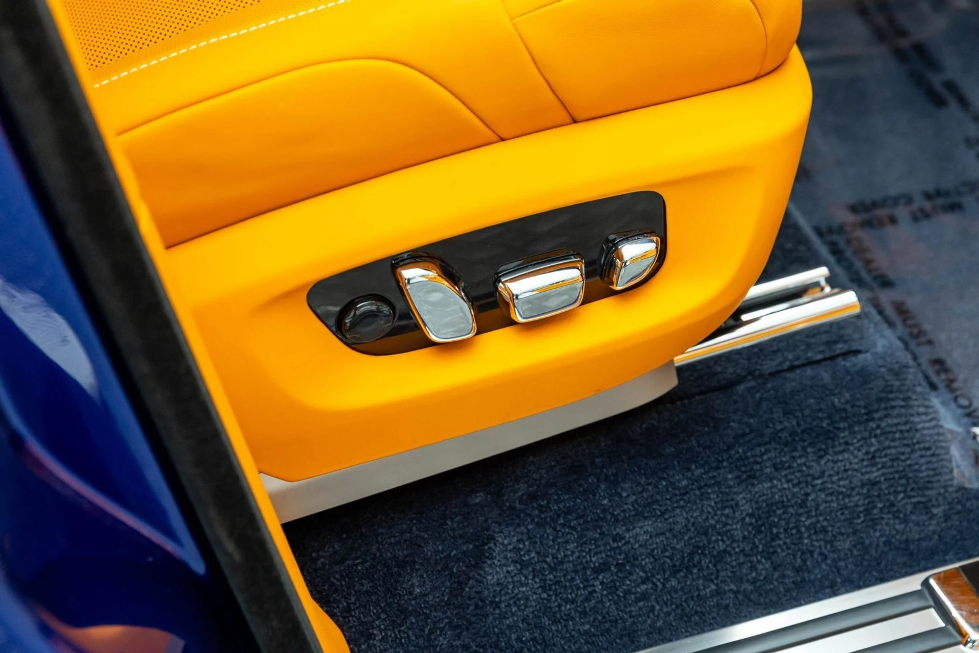 mph041_1105049336_42_aeccf25794