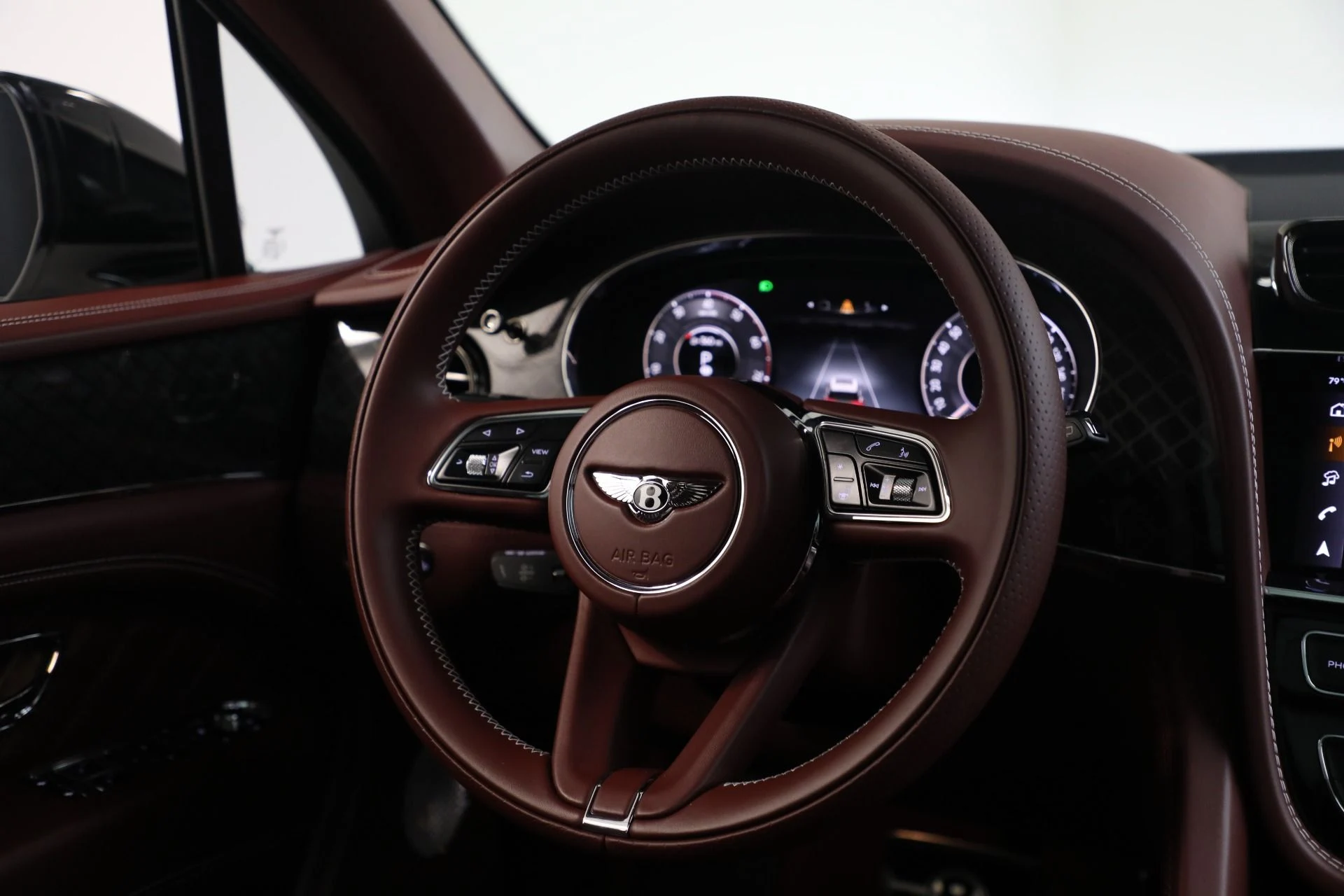 mph041_1109677143_Used_2025_Bentley_Bentayga_S_Black_Edition_7cca7b28c8