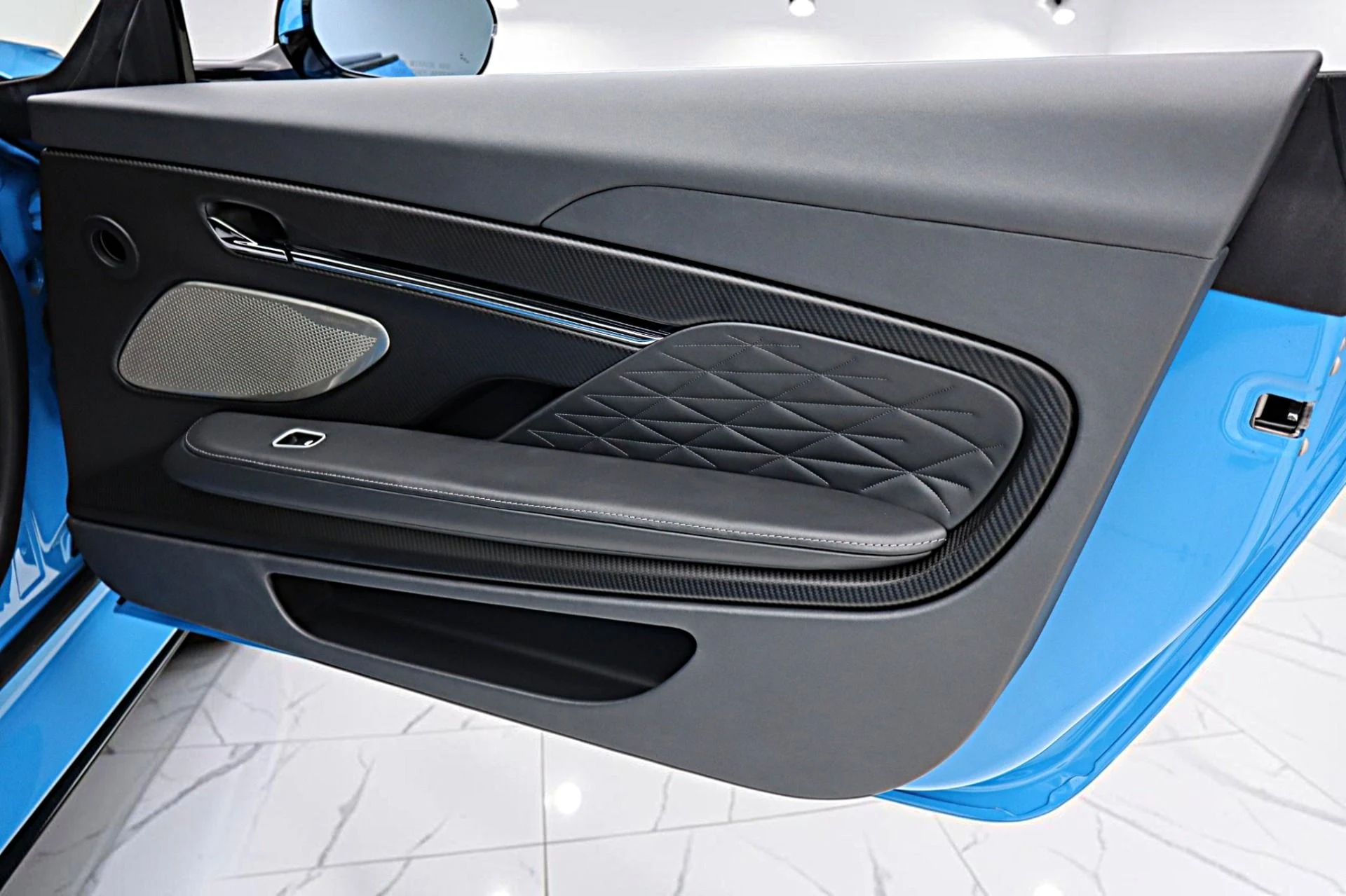 mph041_1119301305_Used_2024_Aston_Martin_DB_12_Coupe_LEASE_OPTIONS_AVAILABLE_35e6689a5c