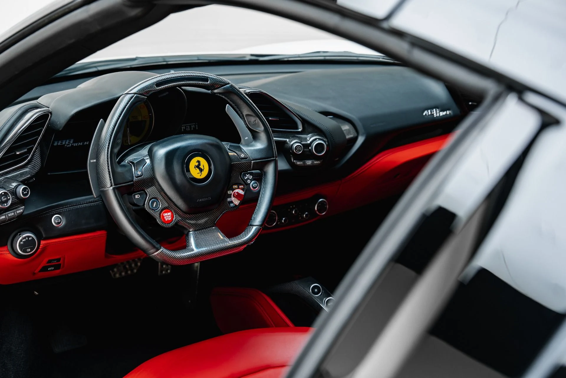 mph041_1136465920_Used_2017_Ferrari_488_Spider_1784937345_ee8a65f434