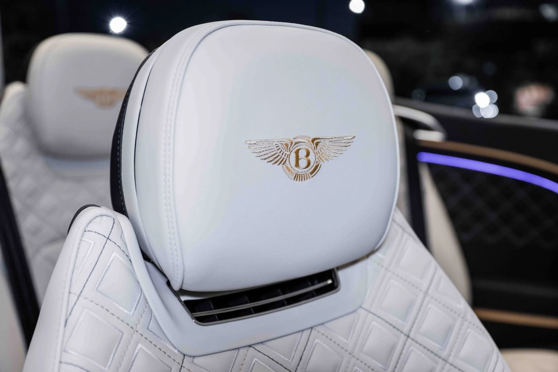 mph041_1145053778_Used_2024_Bentley_Continental_GTC_Mulliner_W12_1718978175_07b3654242