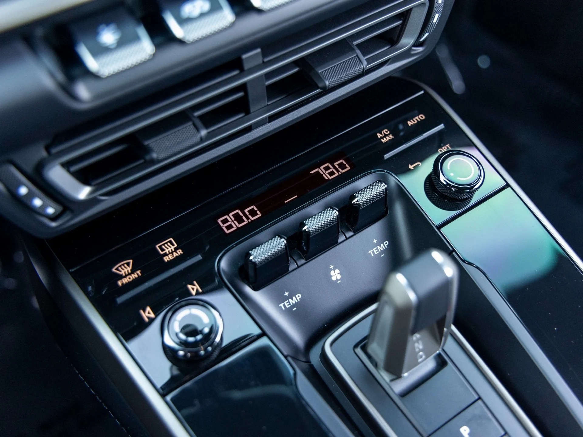 mph041_115461582_42_089d5c3d5c