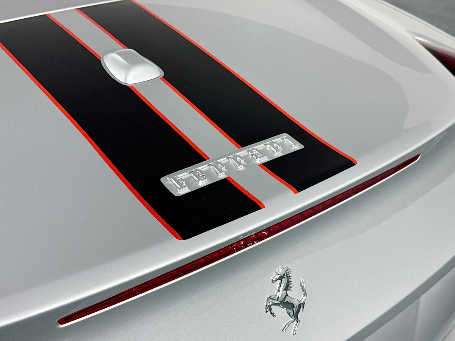 mph041_1169445845_Used_2015_Ferrari_California_T_1782334356_8e334b157d