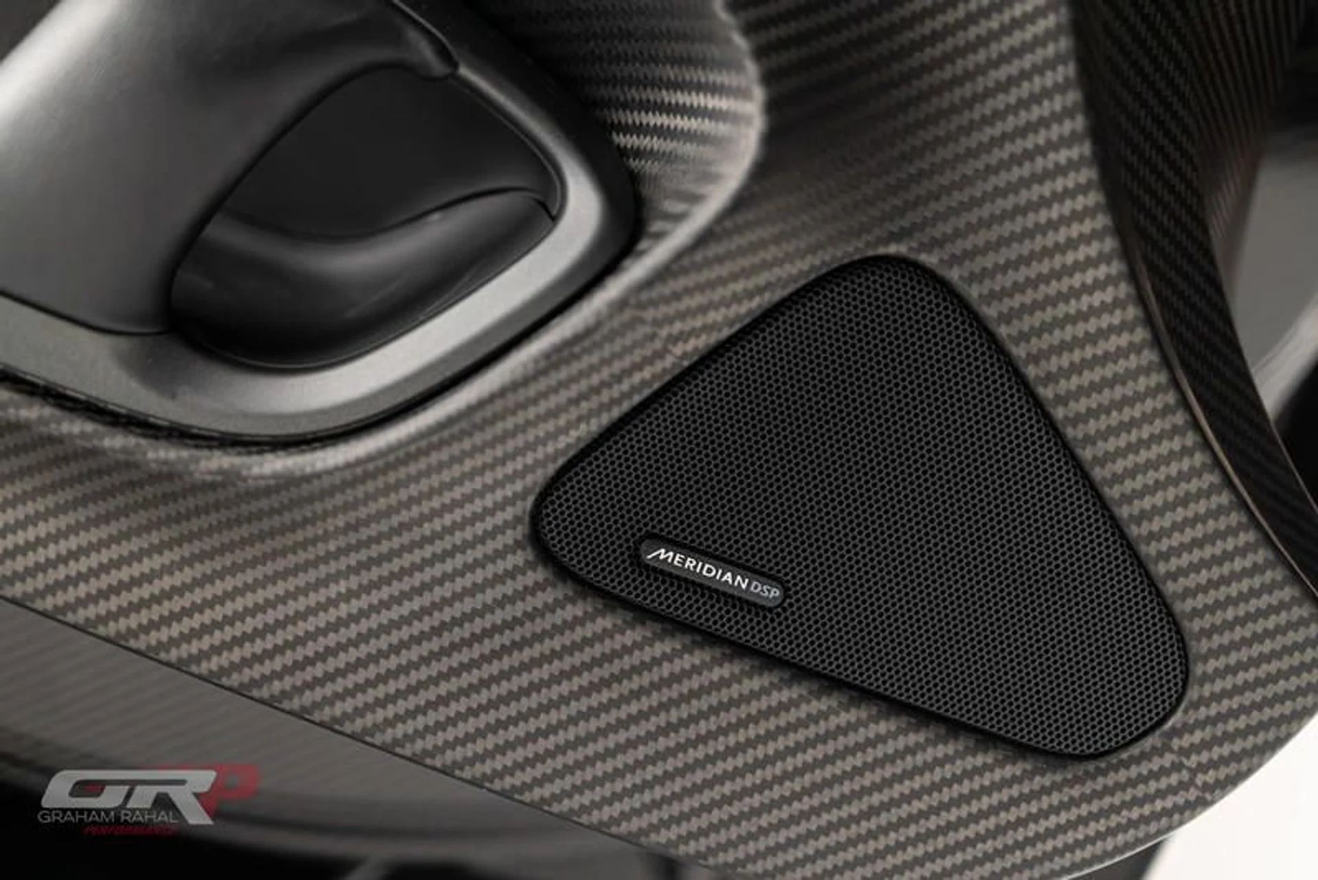 mph041_1205915044_81_E19984_E399_464_D_9_EBF_B1_A7_BB_2_E27_D9_ba9398424f