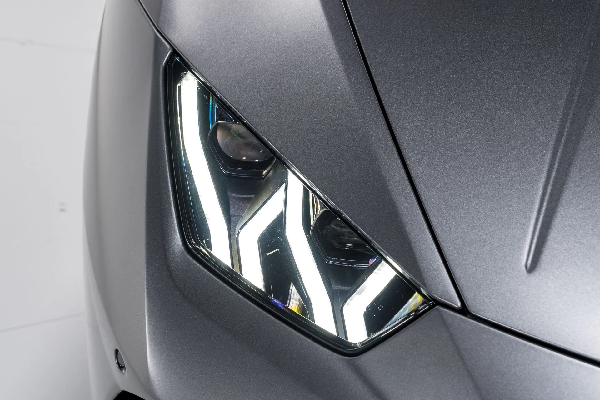 mph041_121713896_ed0dd419d95f91f106ed7d1dd02bff32x_832552a46b