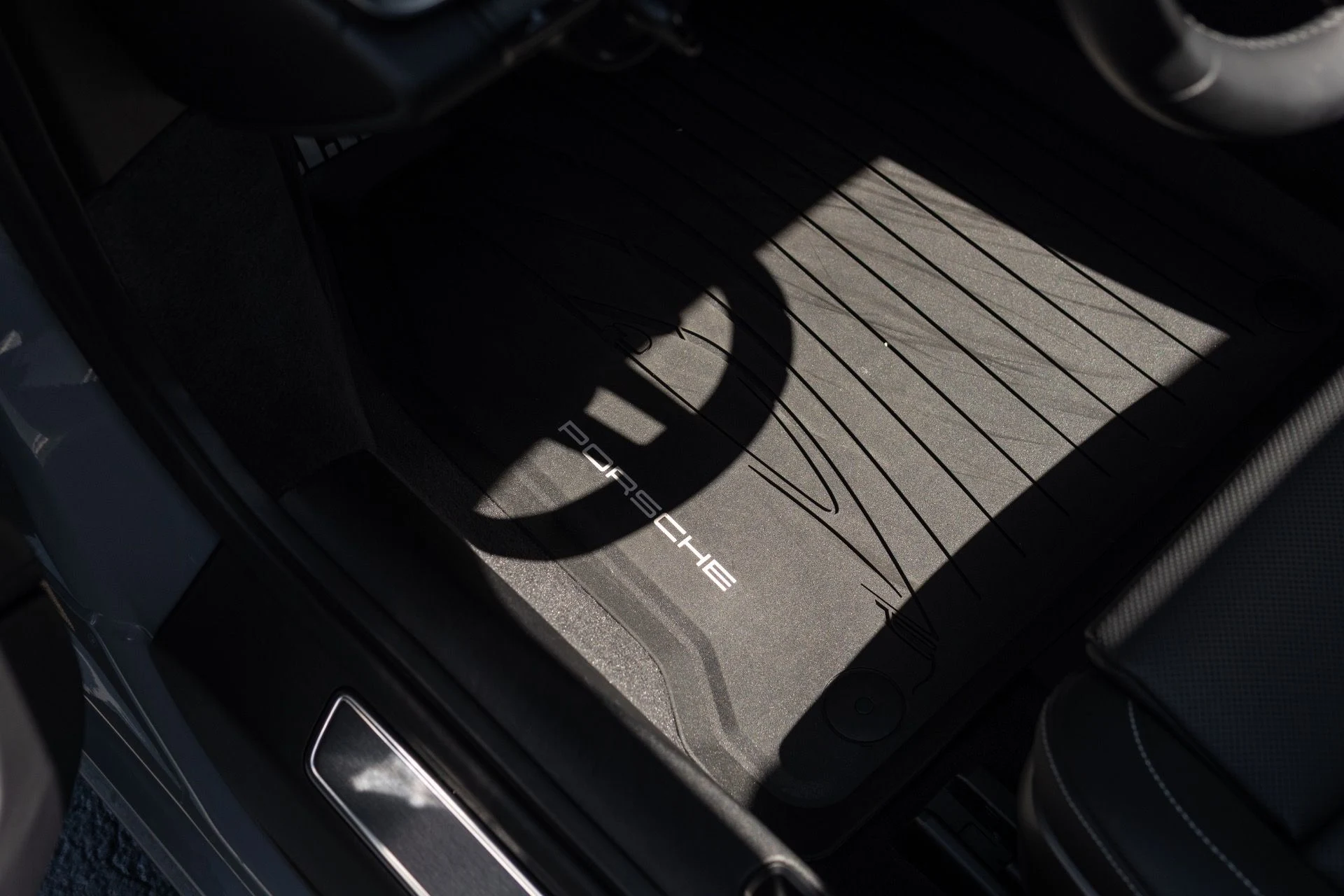 mph041_1245021557_Used_2023_Porsche_911_Turbo_1773082013_eea5688aa6