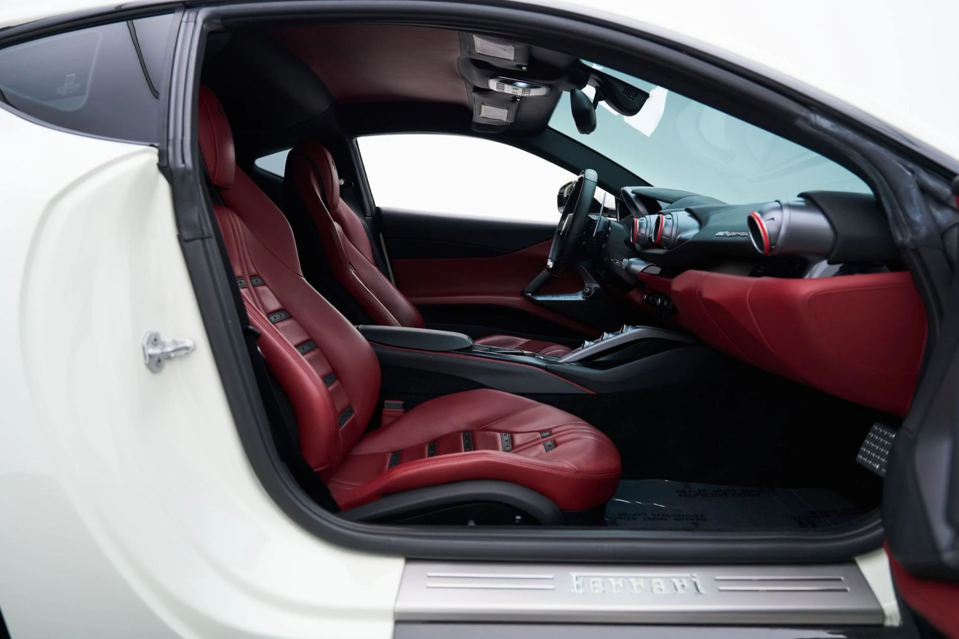 mph041_1247331564_Used_2018_Ferrari_812_Superfast_Base_1793221019_2184efdc78