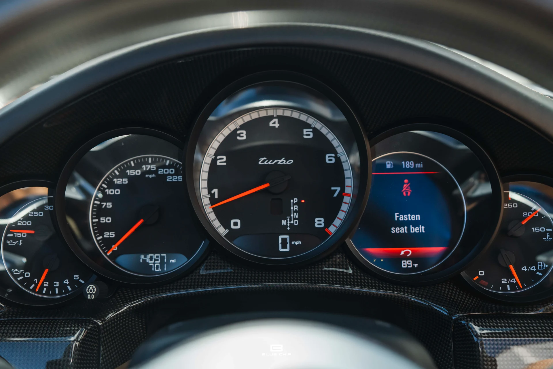 mph041_1252131924_6a2c27e193b1ee1dbe186458_2017_Porsche_911_Turbo_42_6c58b295dd