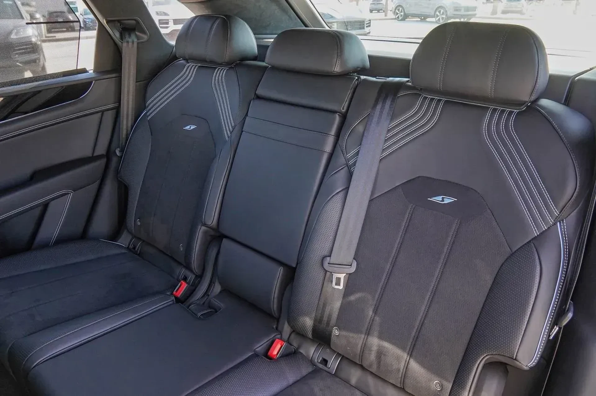 mph041_126111085_b7ab5a481f044d3b937a20fdd88c0e69_3bb05fce6d