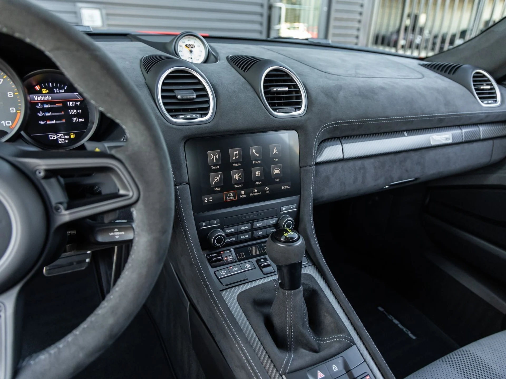 mph041_1264321866_42_c6cc343693